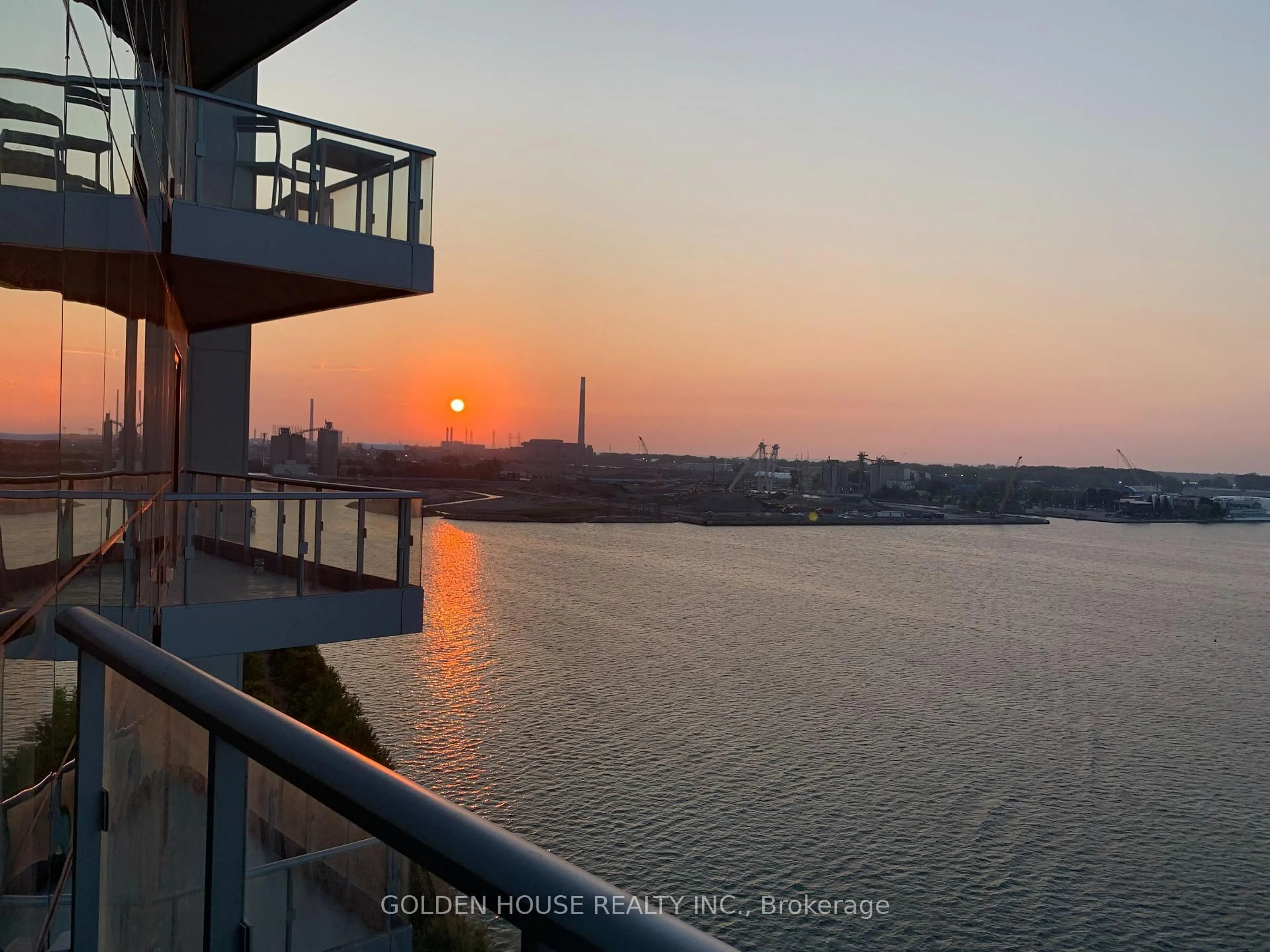 Balcony in the apartment, water/lake/river/ocean view for 55 Merchants' Wharf N/A #1023, Toronto Ontario M5A 0P2