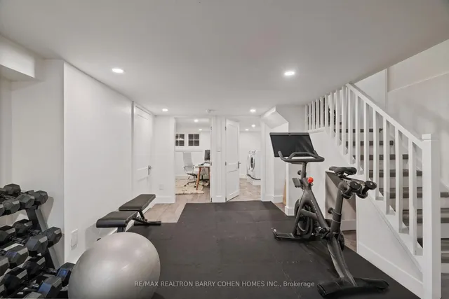 Additional property image - 341 Woburn Ave