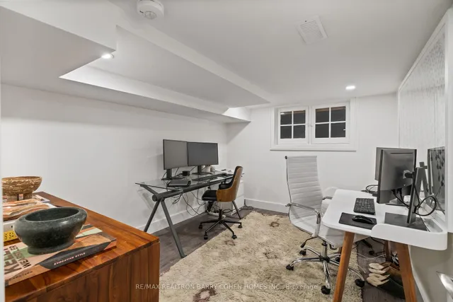 Additional property image - 341 Woburn Ave