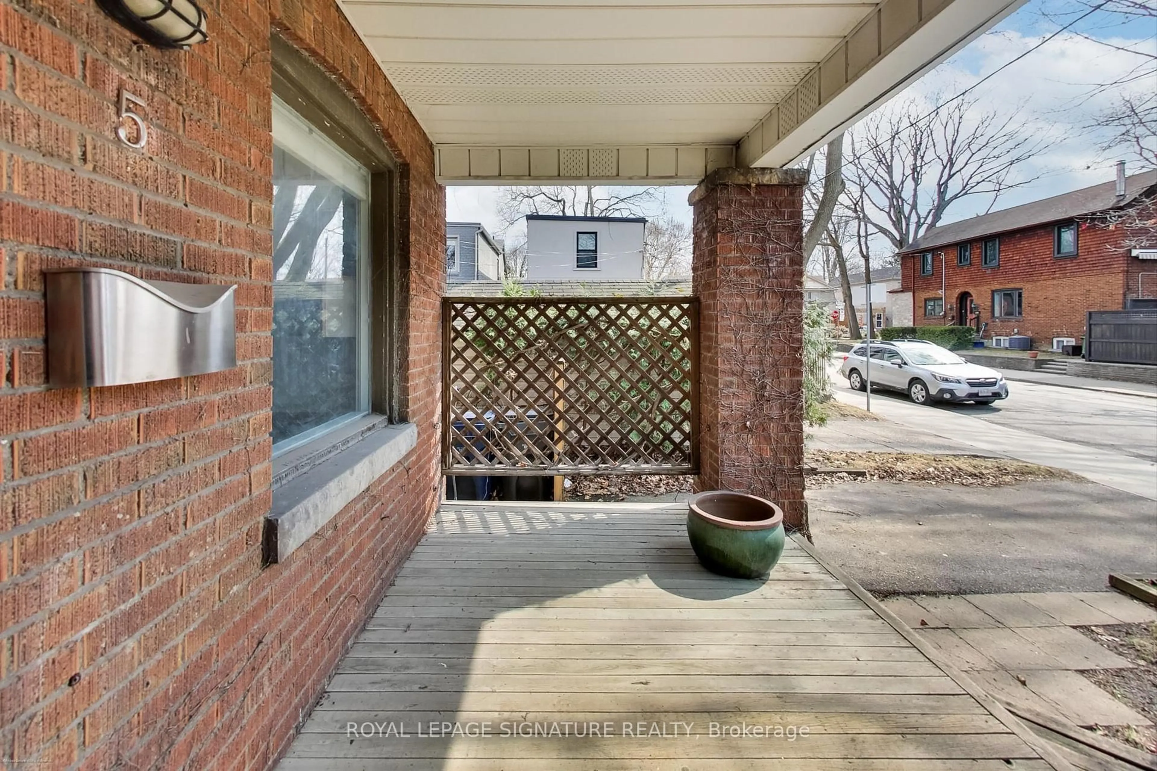 Patio, street for 5 Forsyth Rd, Toronto Ontario M4S 2P8