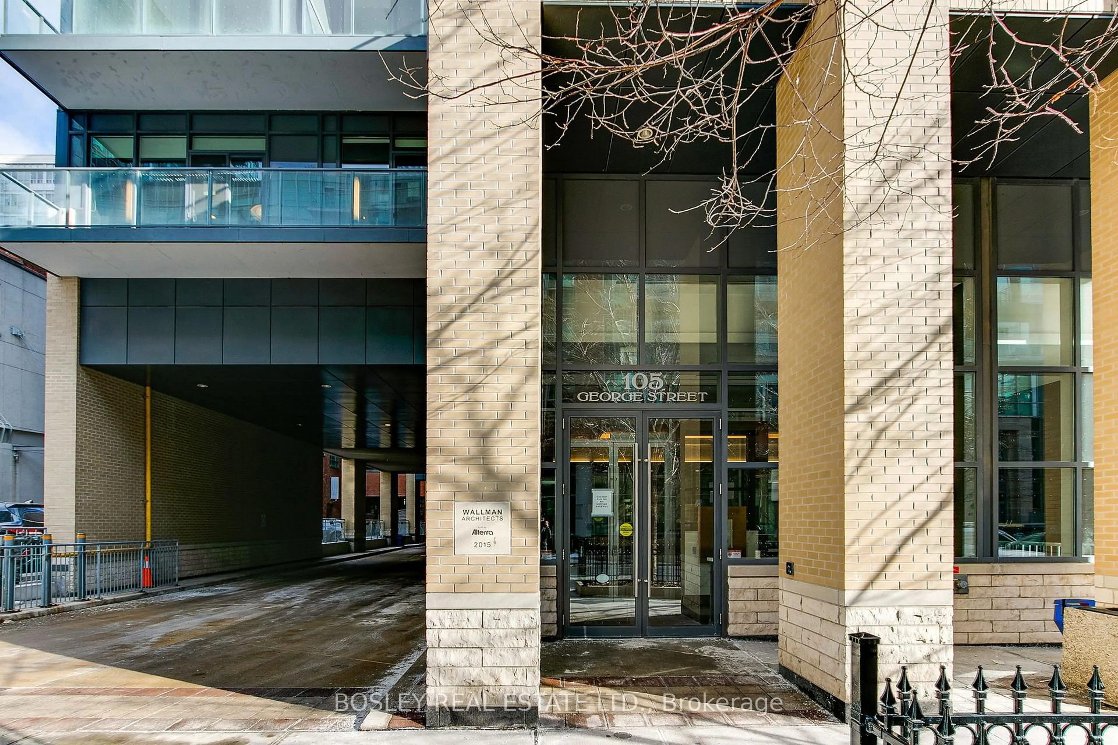 Indoor foyer for 105 George St #1404, Toronto Ontario M5A 0L4