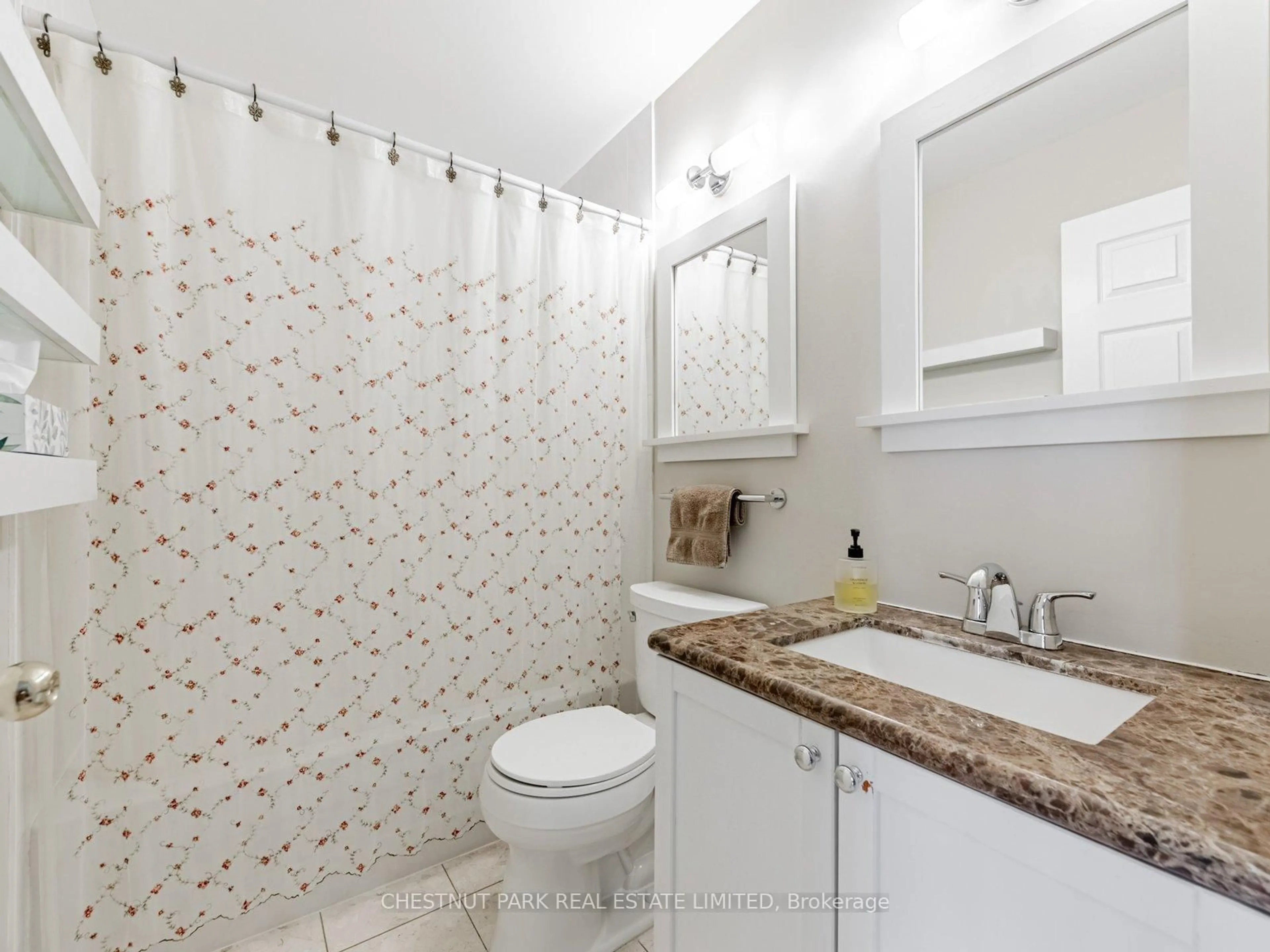Standard bathroom, ceramic/tile floor for 253 Merton St #611, Toronto Ontario M4S 3H2