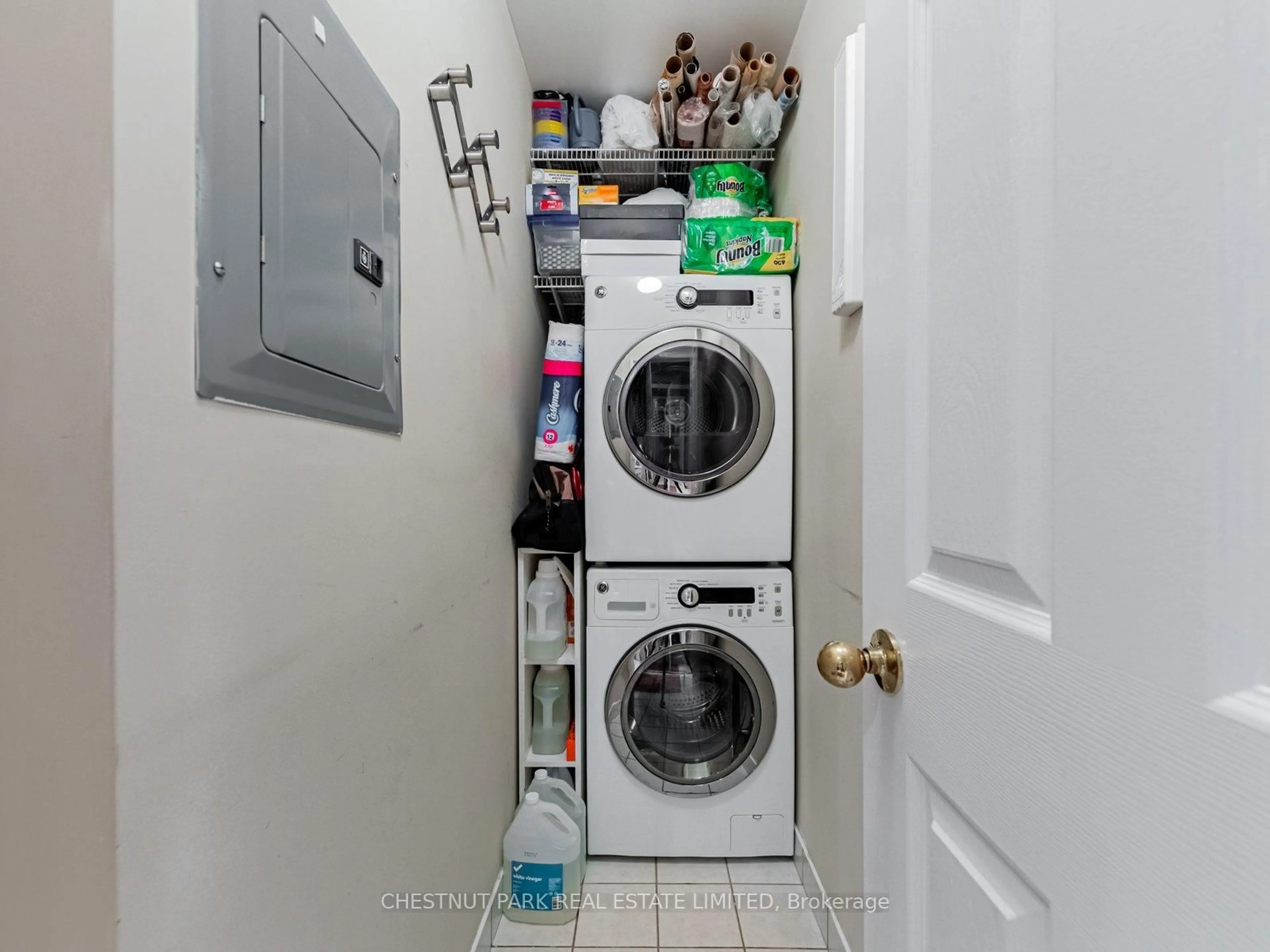 Laundry room for 253 Merton St #611, Toronto Ontario M4S 3H2