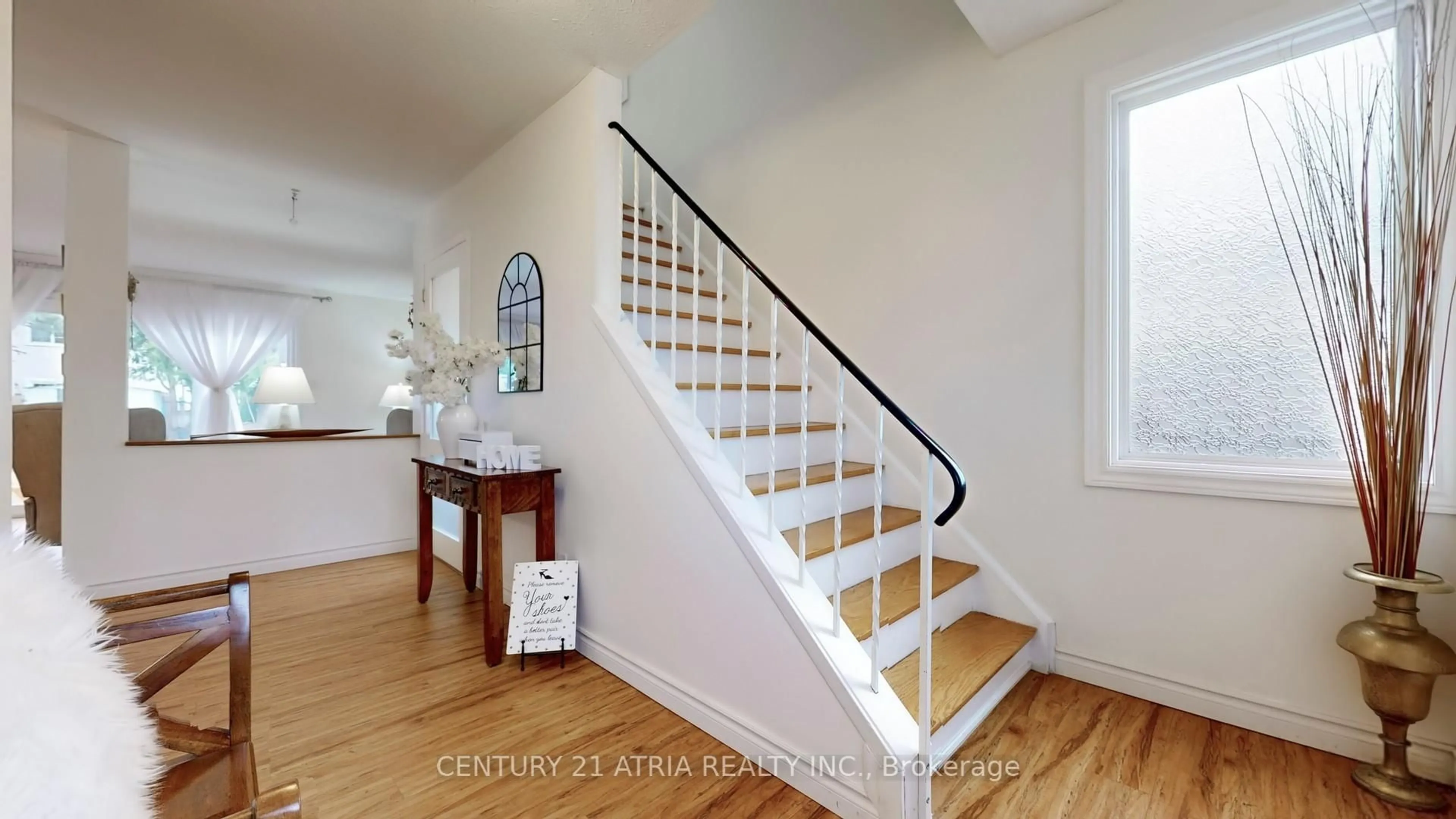 Unknown for 326 Cliffwood Rd, Toronto Ontario M2H 2E5