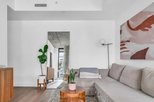 Additional property image - 461 Adelaide St Unit 916