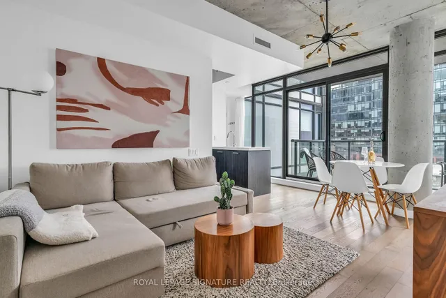 Additional property image - 461 Adelaide St Unit 916