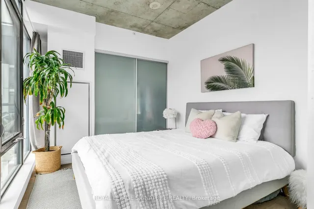 Additional property image - 461 Adelaide St Unit 916