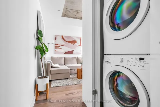 Additional property image - 461 Adelaide St Unit 916