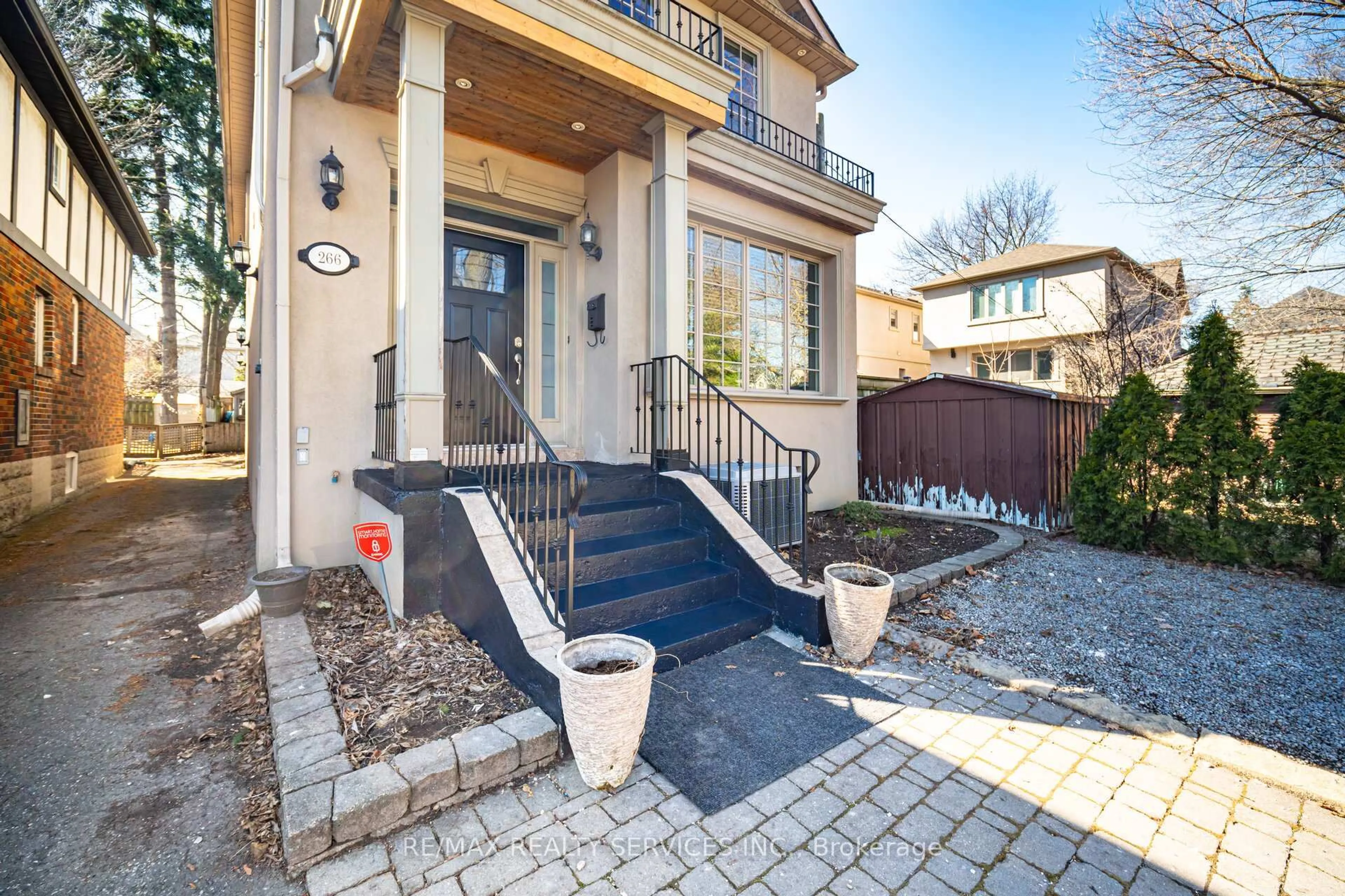 Unknown for 266 Airdrie Rd, Toronto Ontario M4G 1N1