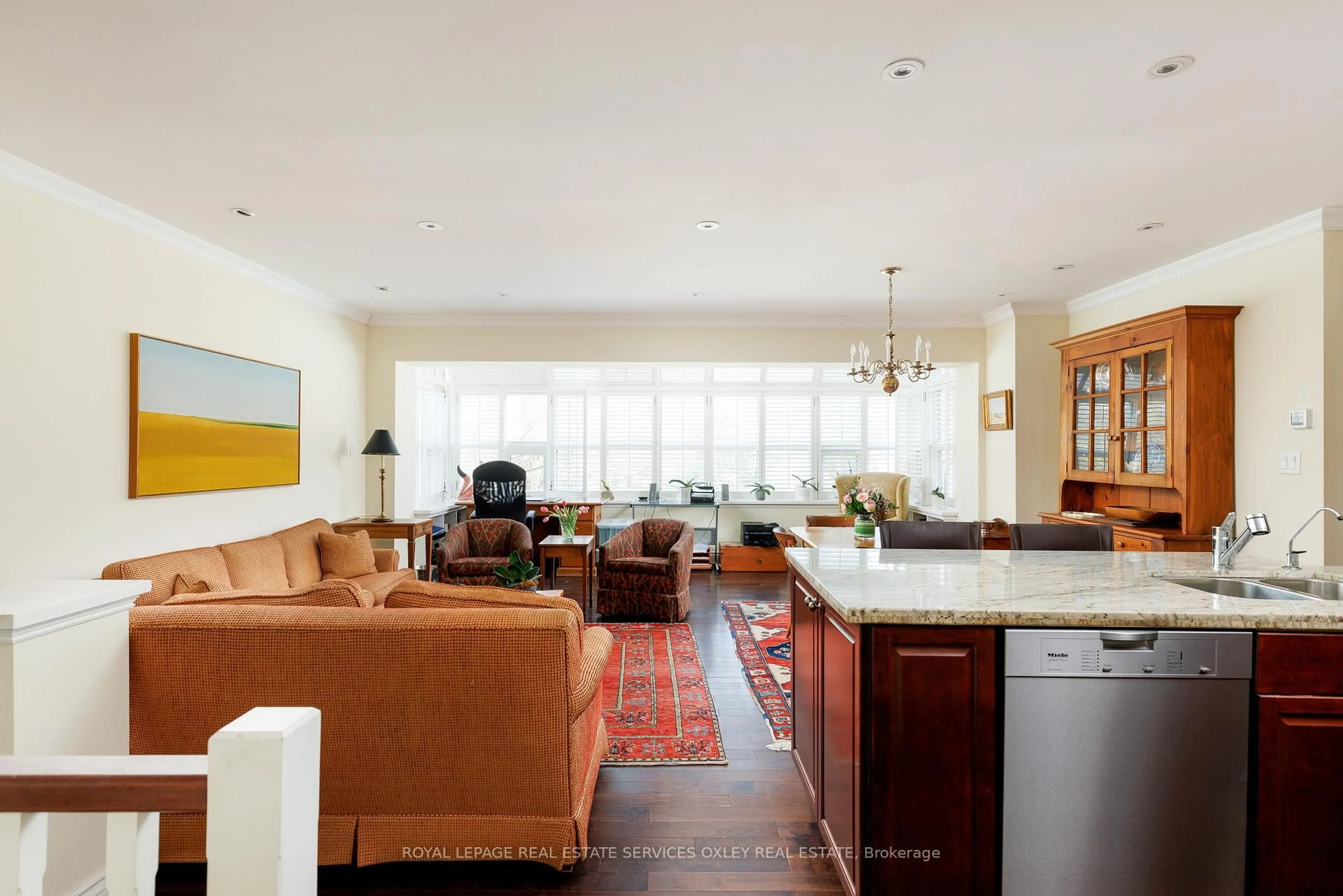 Open concept kitchen, ceramic/tile floor for 8 Hawthorn Ave #205, Toronto Ontario M4W 2Z2