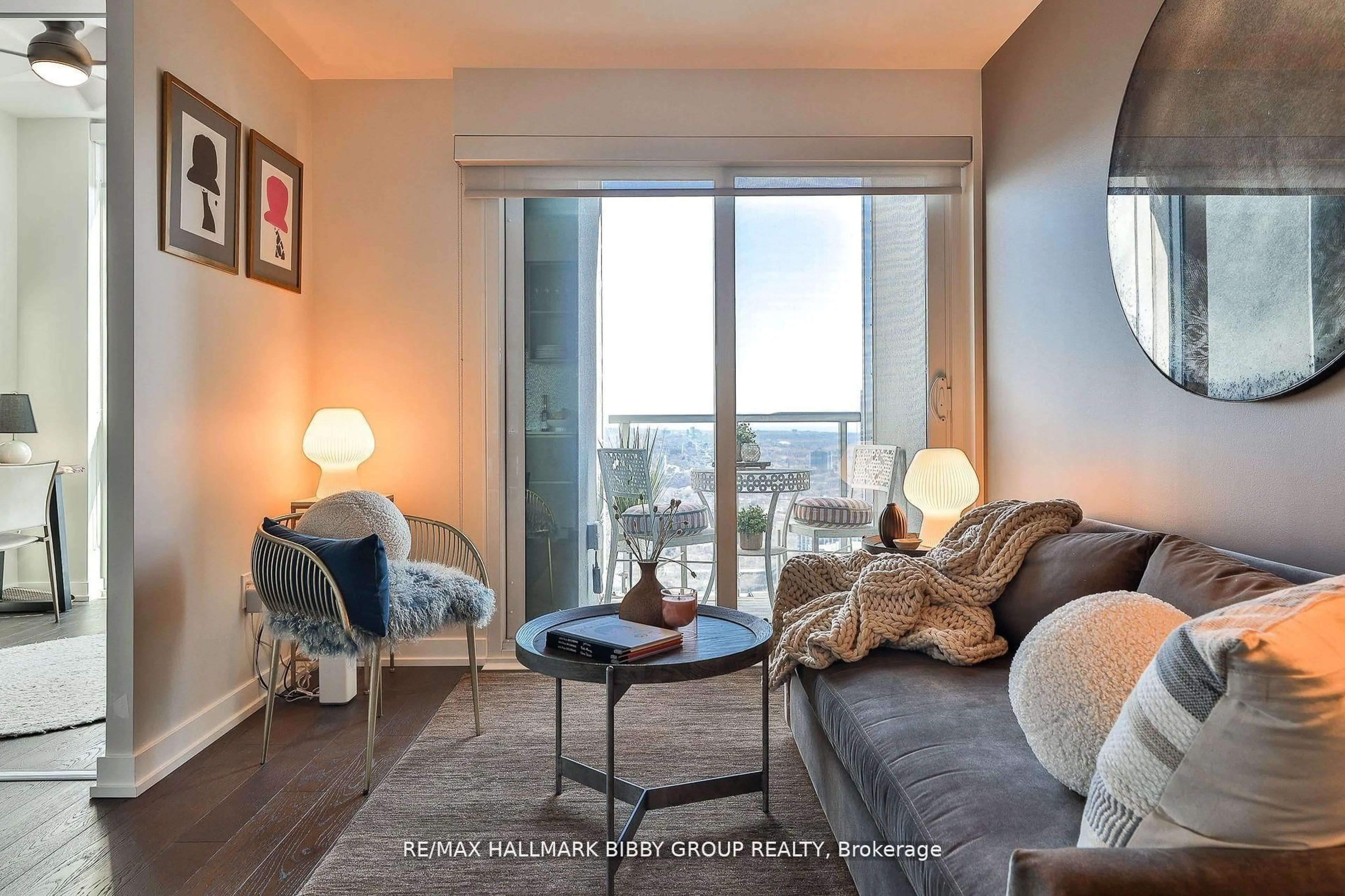 Living room with furniture, wood/laminate floor for 1 Yorkville Ave #5008, Toronto Ontario M4W 0B1