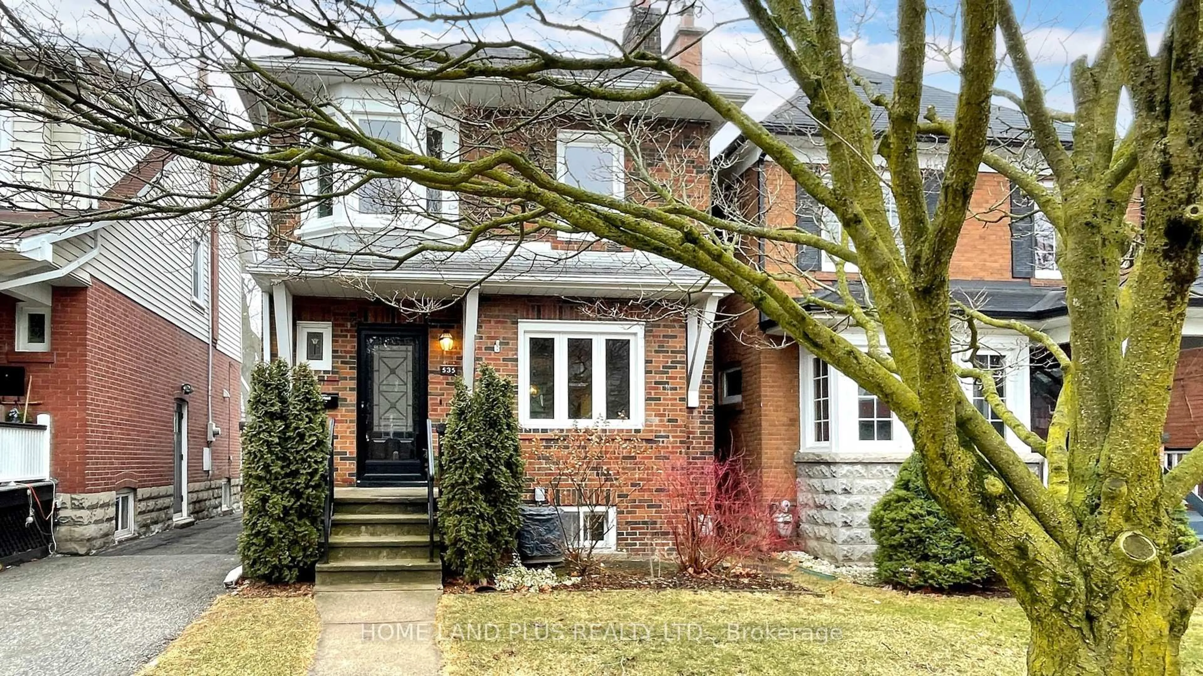 Home with brick exterior material, street for 535 Hillsdale Ave, Toronto Ontario M4S 1V1
