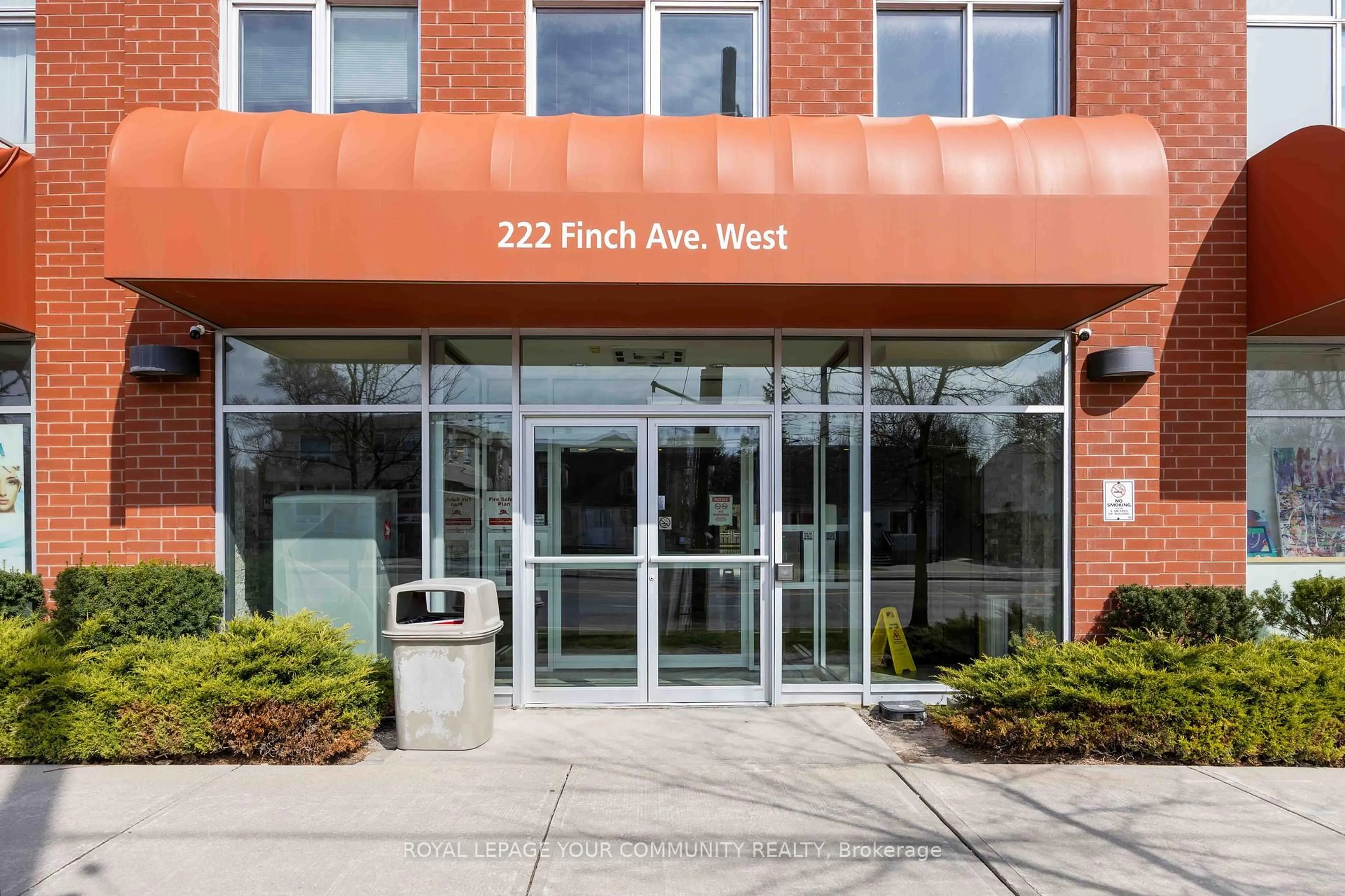 Indoor foyer for 222 Finch Ave #315, Toronto Ontario M2R 1M6