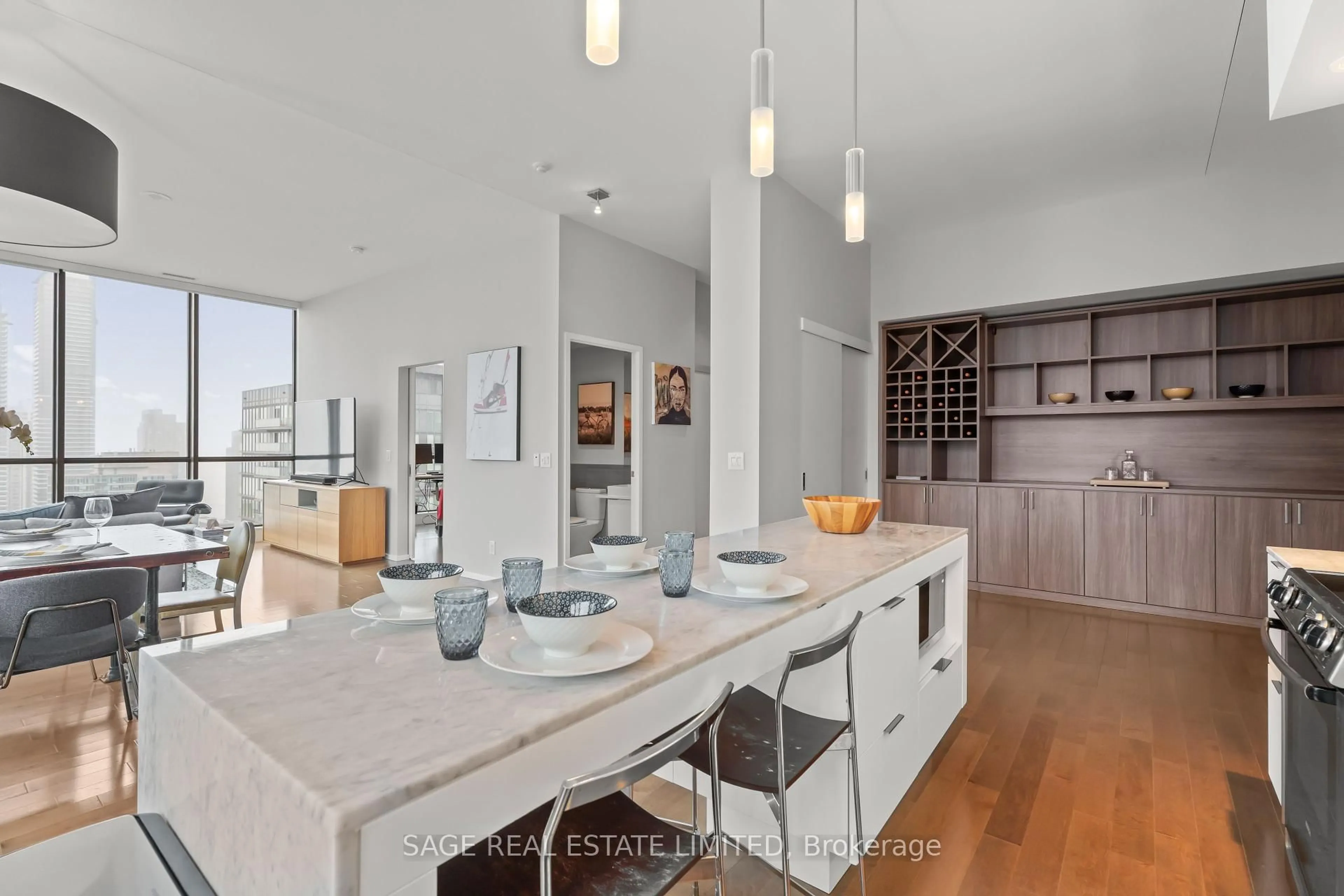 Open concept kitchen, unknown for 8 Charlotte St #3505, Toronto Ontario M5V 0K4