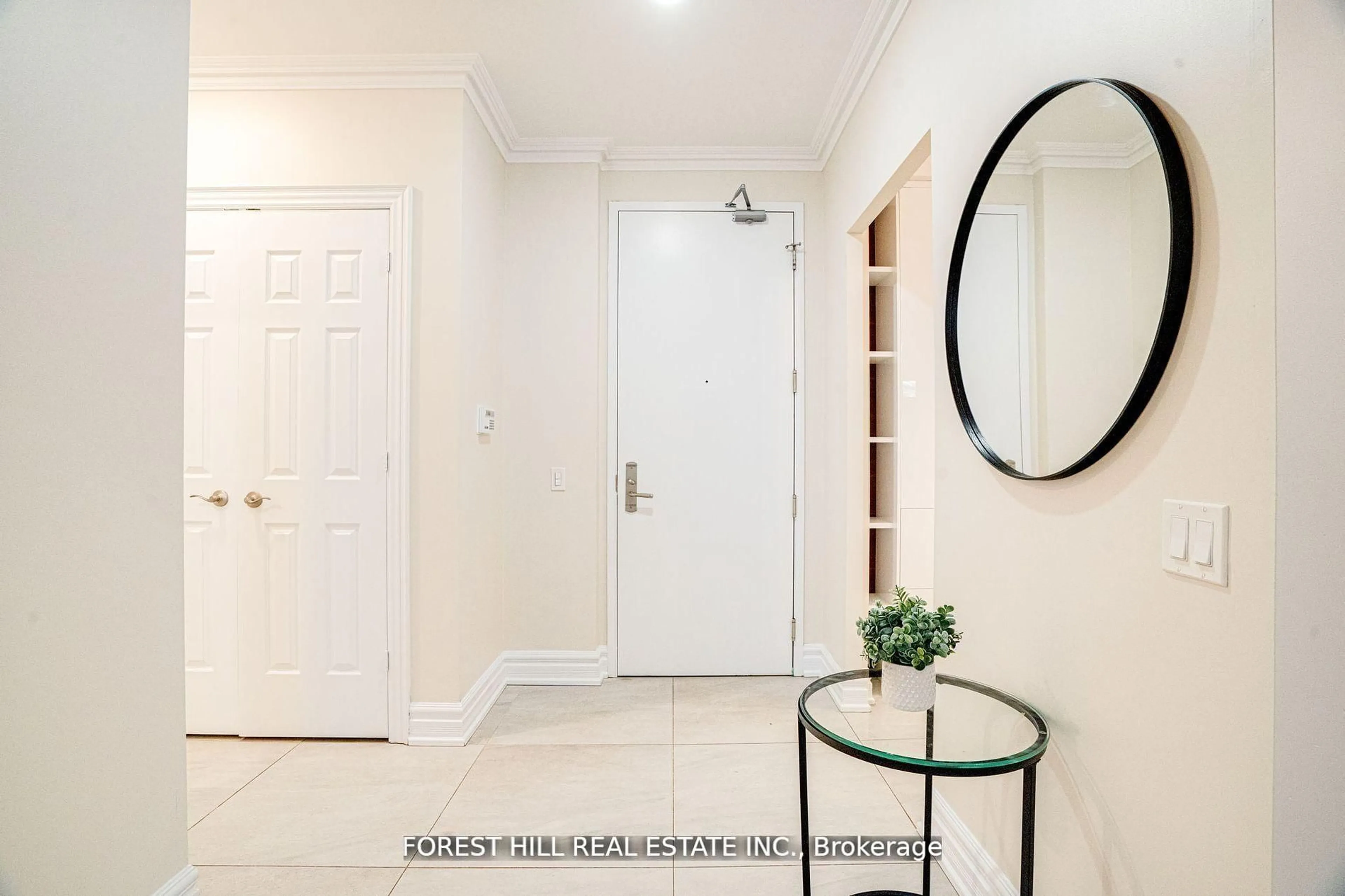 Indoor entryway for 78 Harrison Garden Blvd #2403, Toronto Ontario M2N 7E2