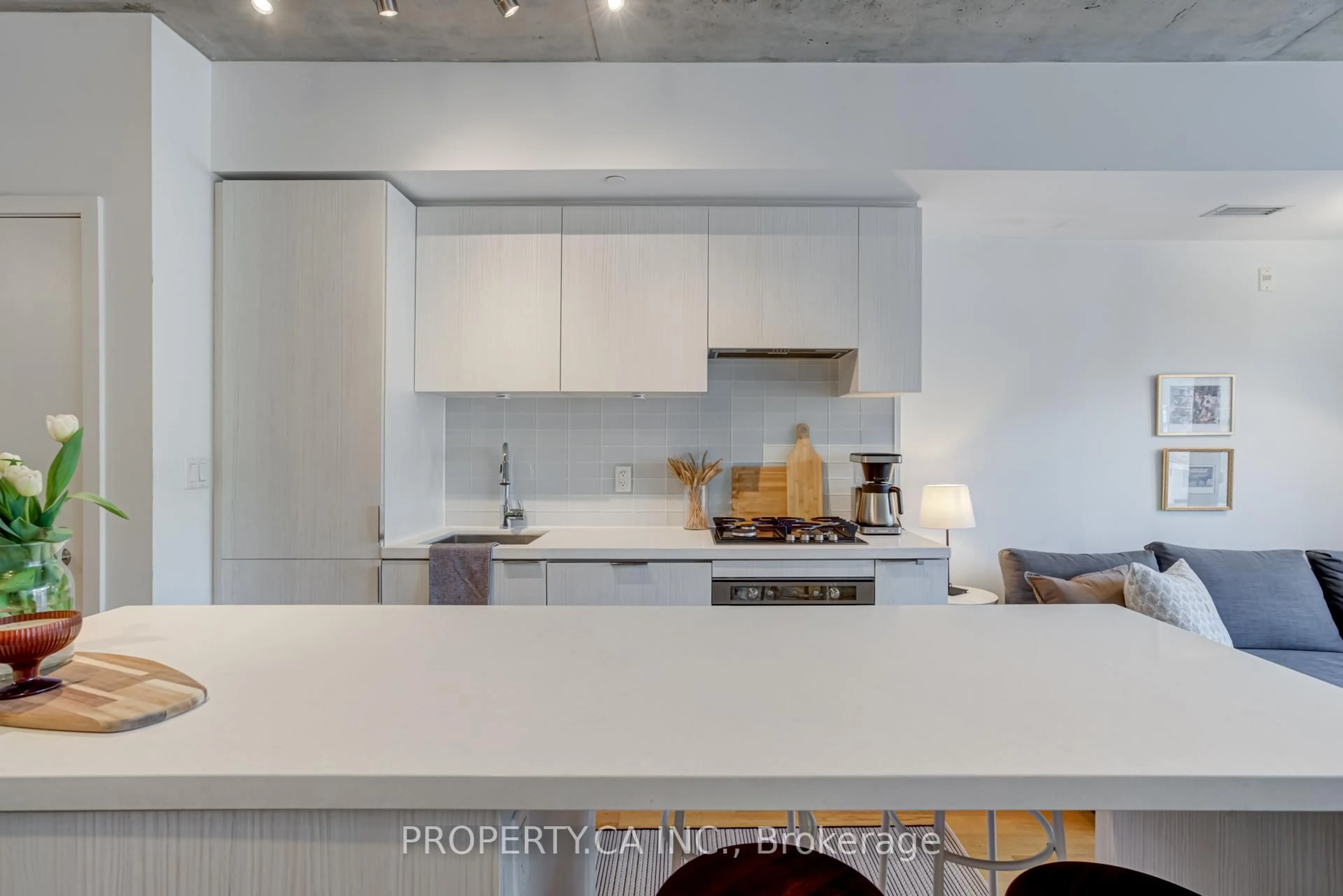 Open concept kitchen, unknown for 109 Ossington Ave #203, Toronto Ontario M6J 0G1