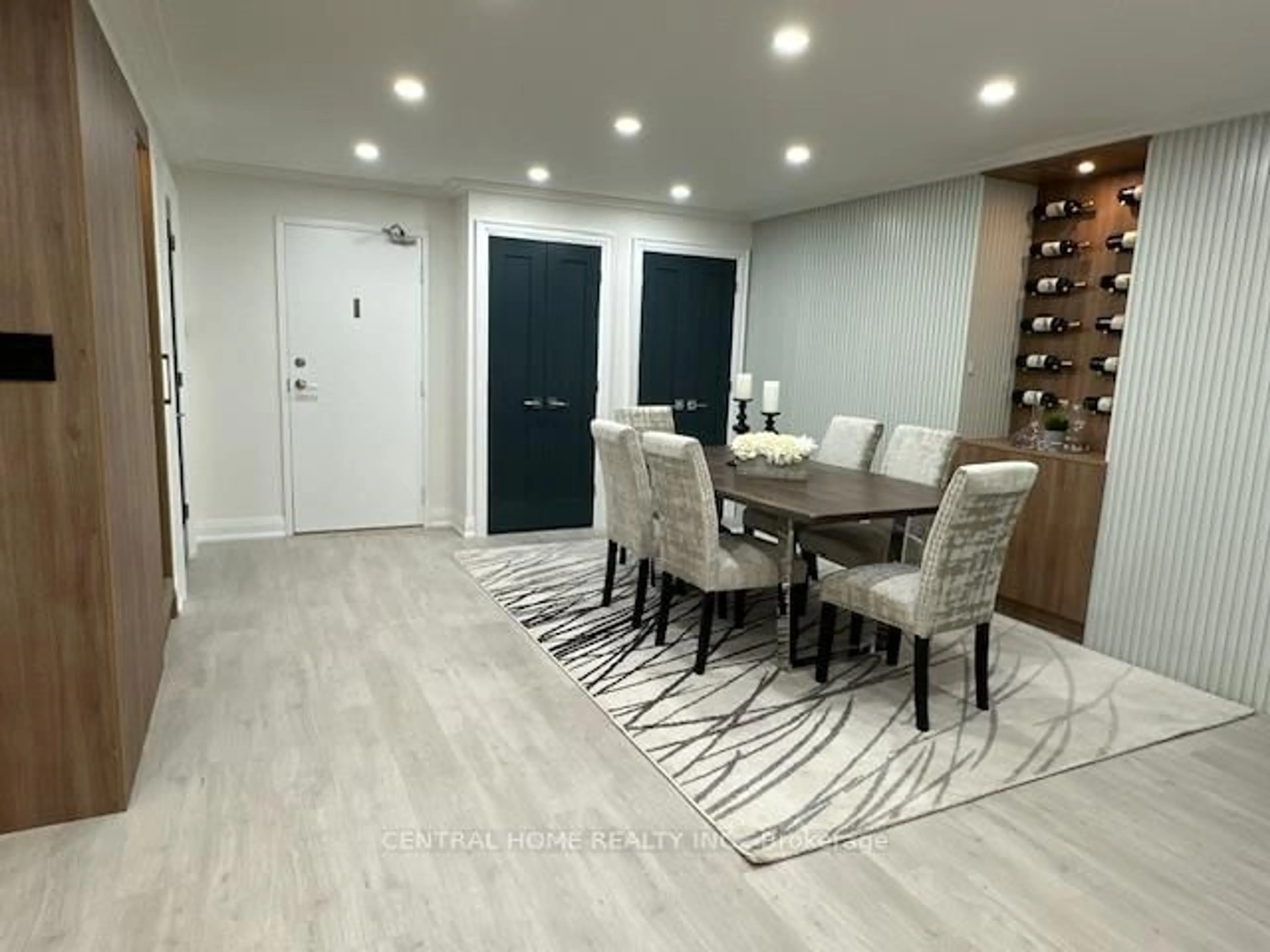 Dining room, wood/laminate floor for 55 Skymark Dr #605, Toronto Ontario M2H 3N4