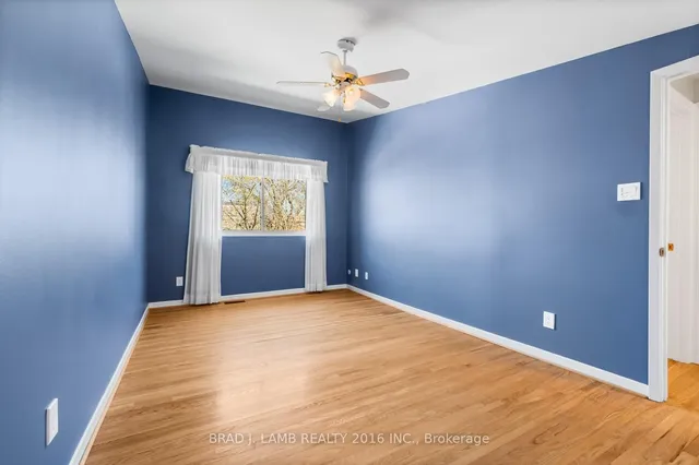 Additional image 2 of 70 Castlebury Cres Unit 8