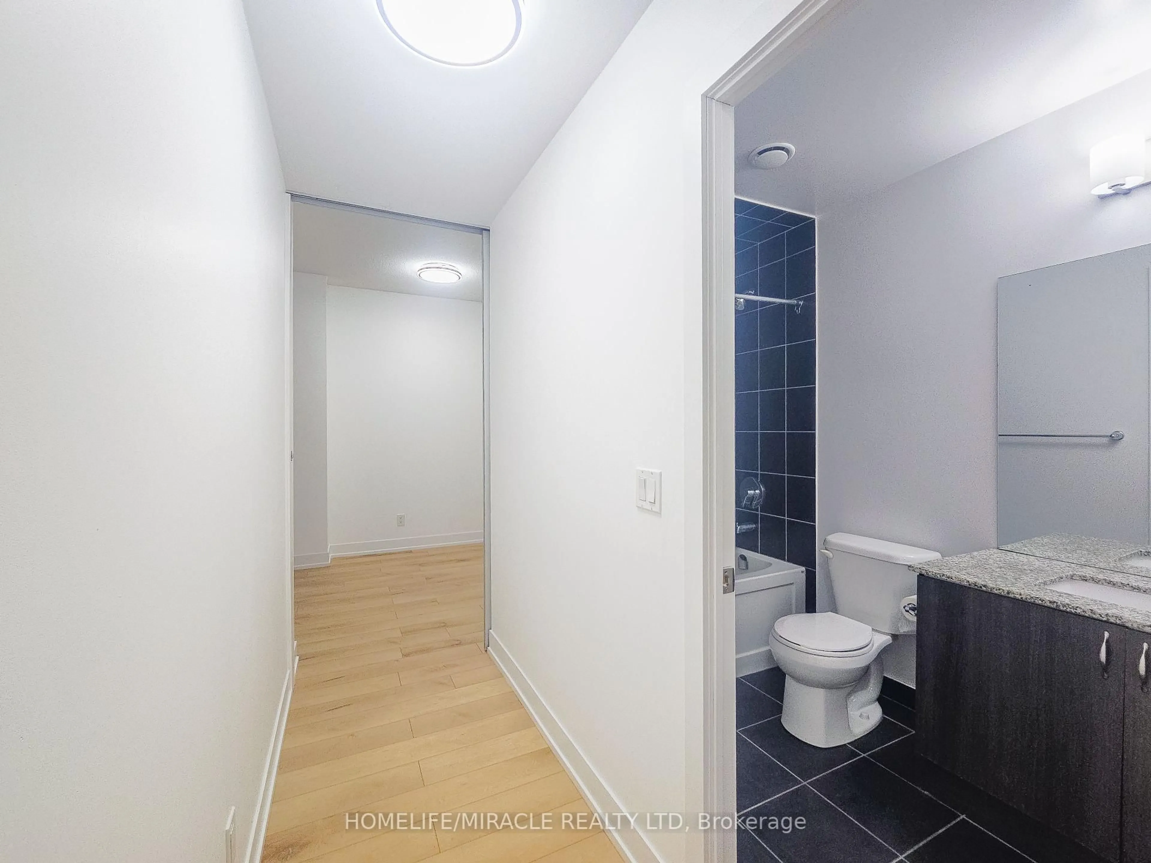 Standard bathroom, floor is not visible for 7 Kenaston Gdns #121, Toronto Ontario M2K 1G7