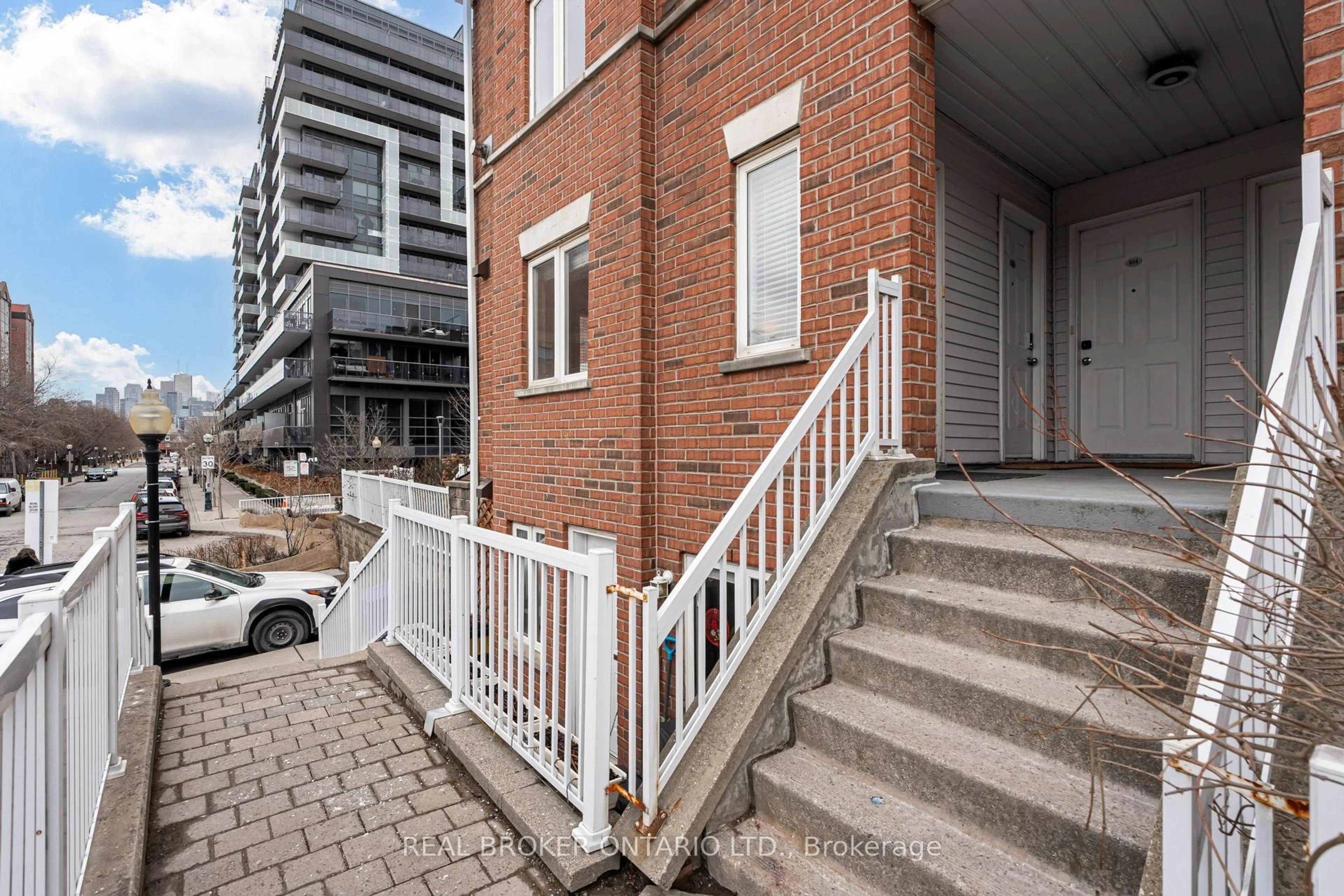 Stairs for 12 Sudbury St #803, Toronto Ontario M6J 3W7