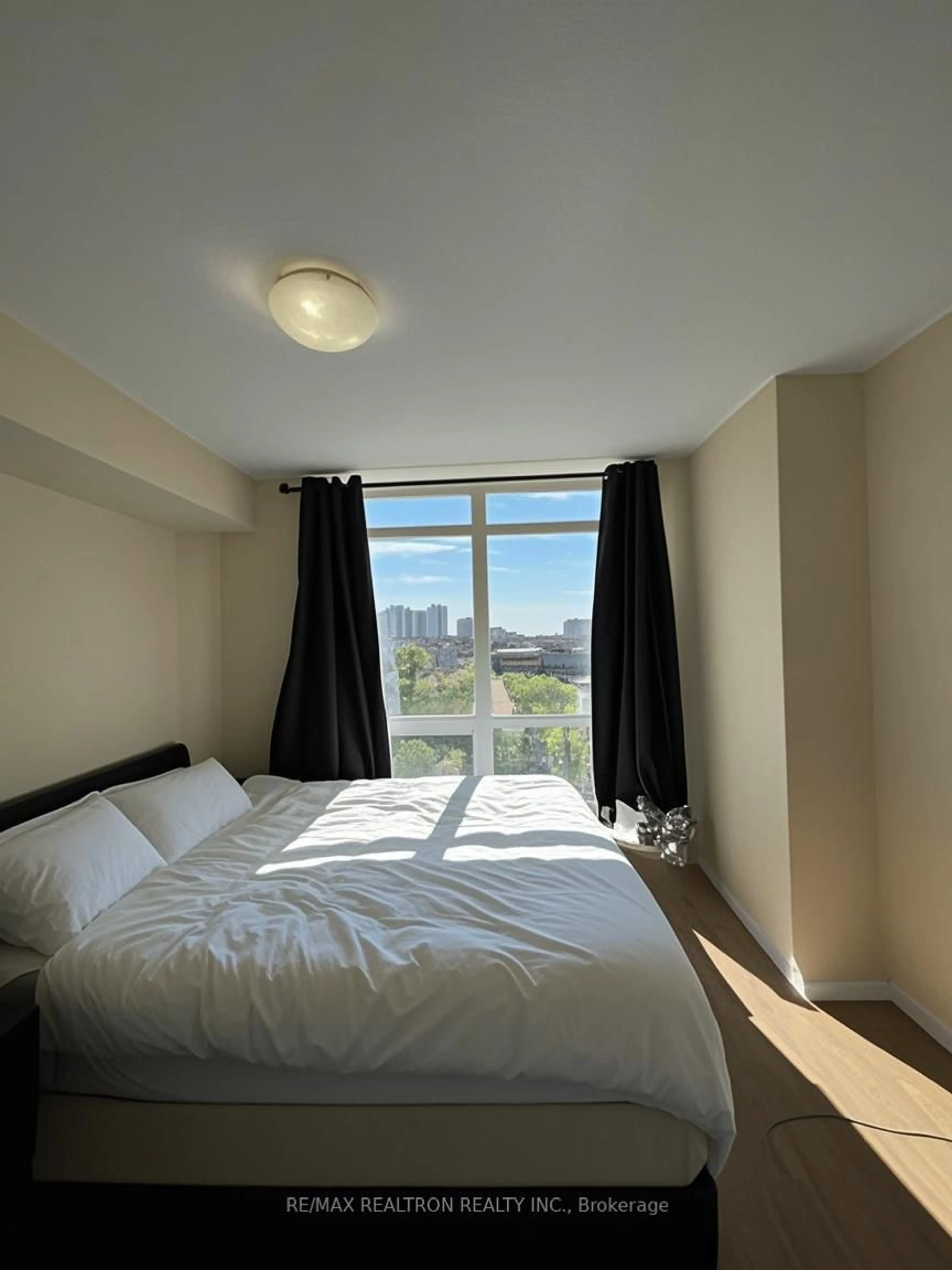 A pic of a room for 120 Dallimore Circ #523, Toronto Ontario M3C 4C5
