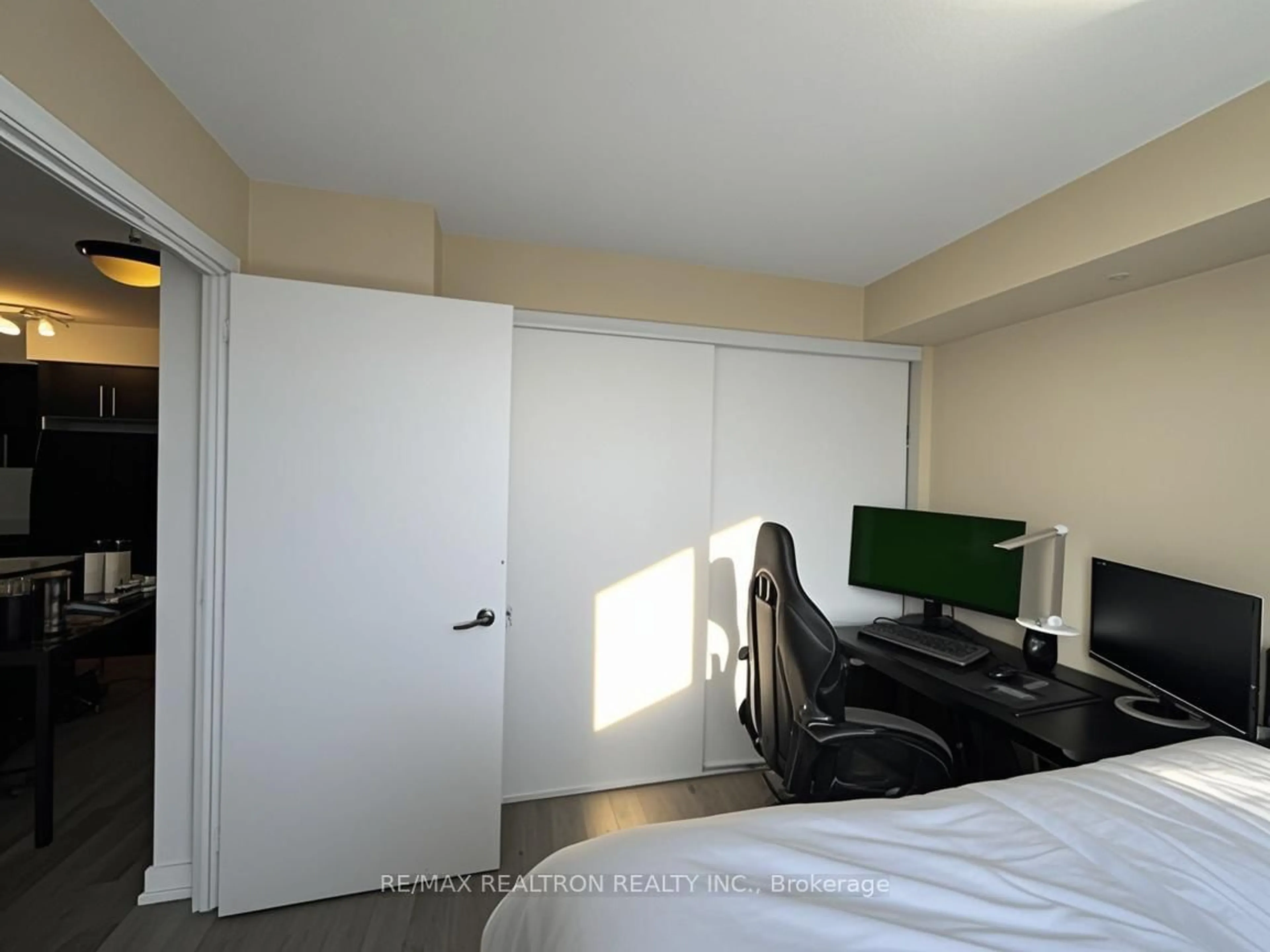 A pic of a room for 120 Dallimore Circ #523, Toronto Ontario M3C 4C5
