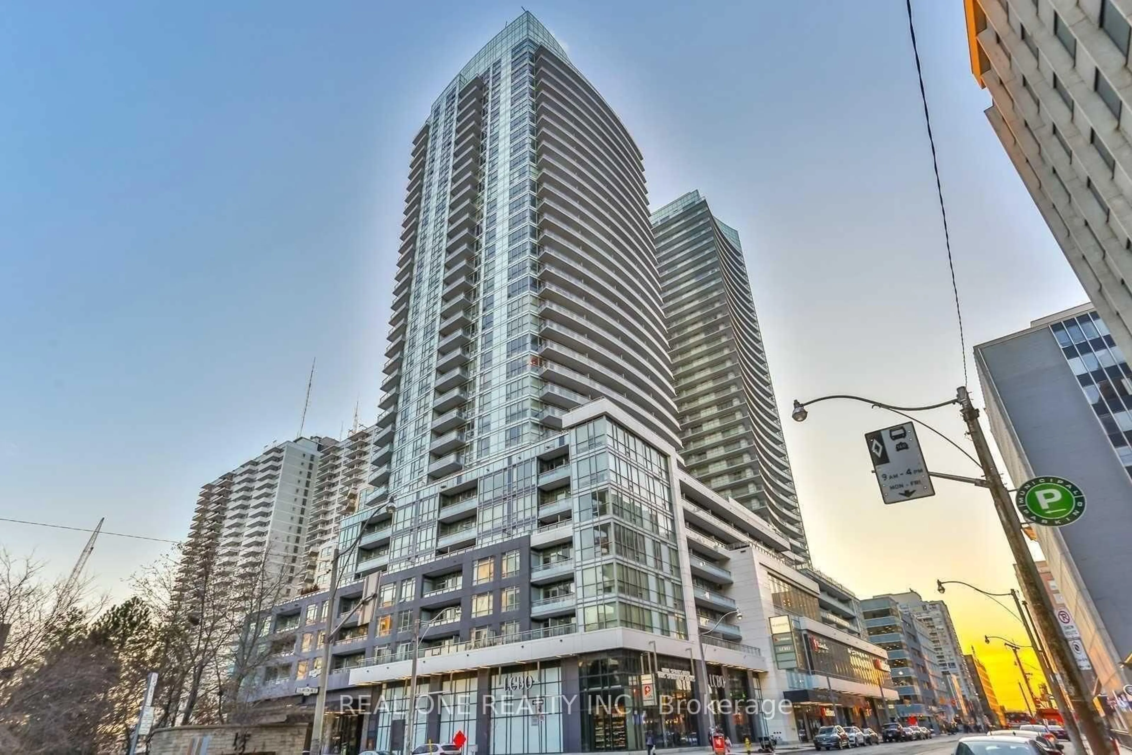 Unknown for 98 Lillian St #315, Toronto Ontario M4S 0A5
