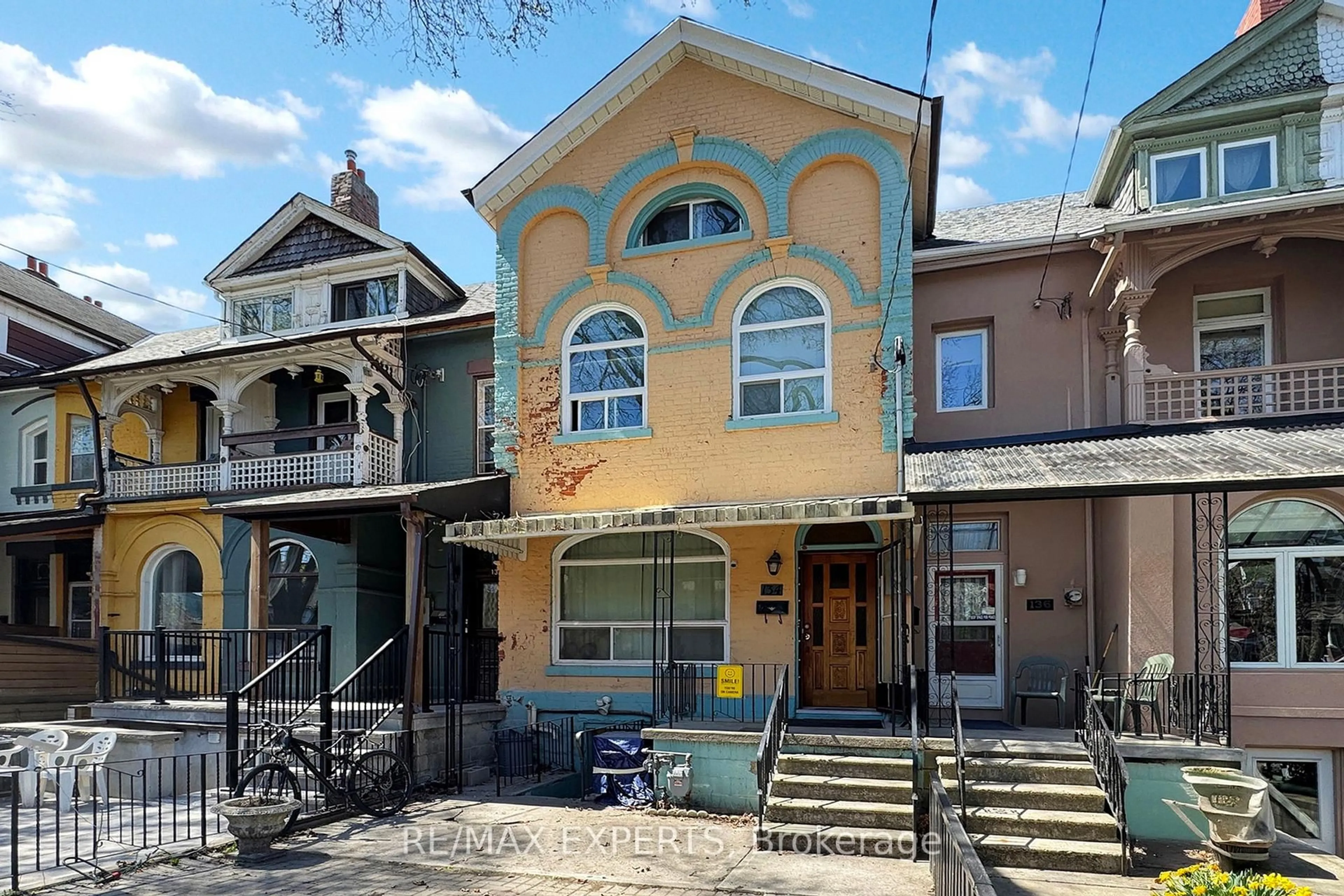 Unknown for 134 Brunswick Ave, Toronto Ontario M5S 2M2