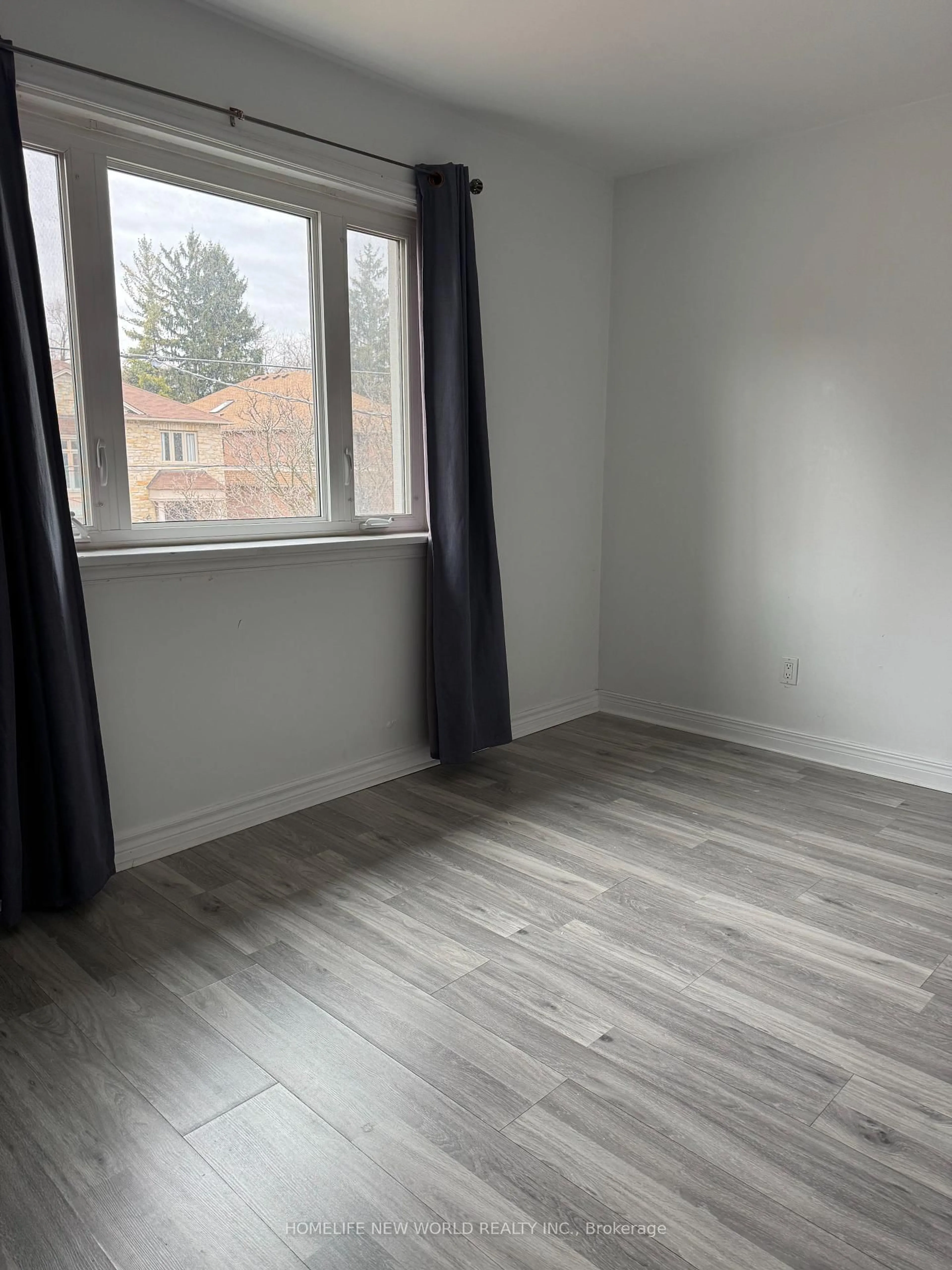 A pic of a room for 101 Parkview Ave, Toronto Ontario M2N 3Y4