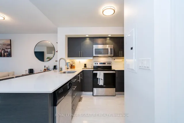 Additional property image - 75 East Liberty St Unit 819