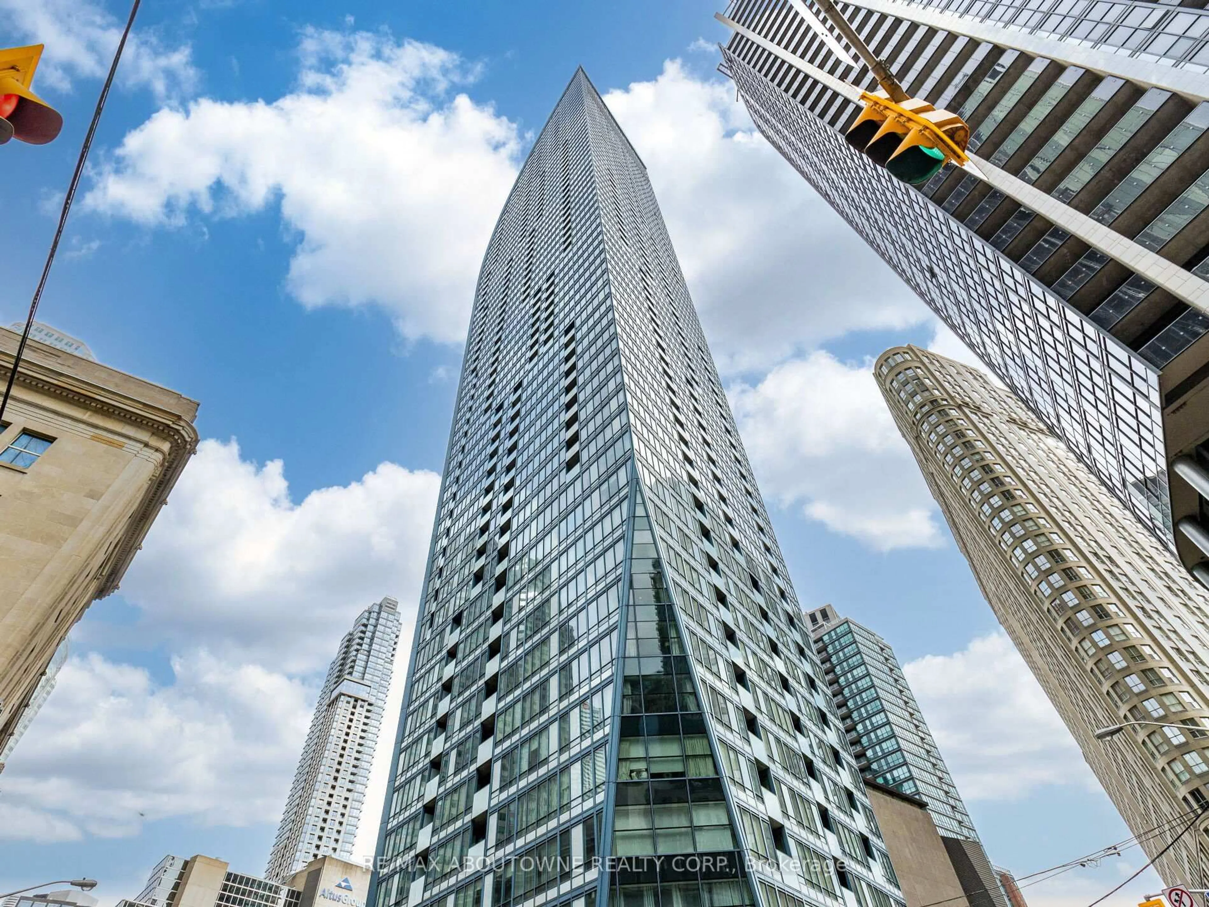 Unknown for 8 The Esplanade St #802, Toronto Ontario M5E 0A6