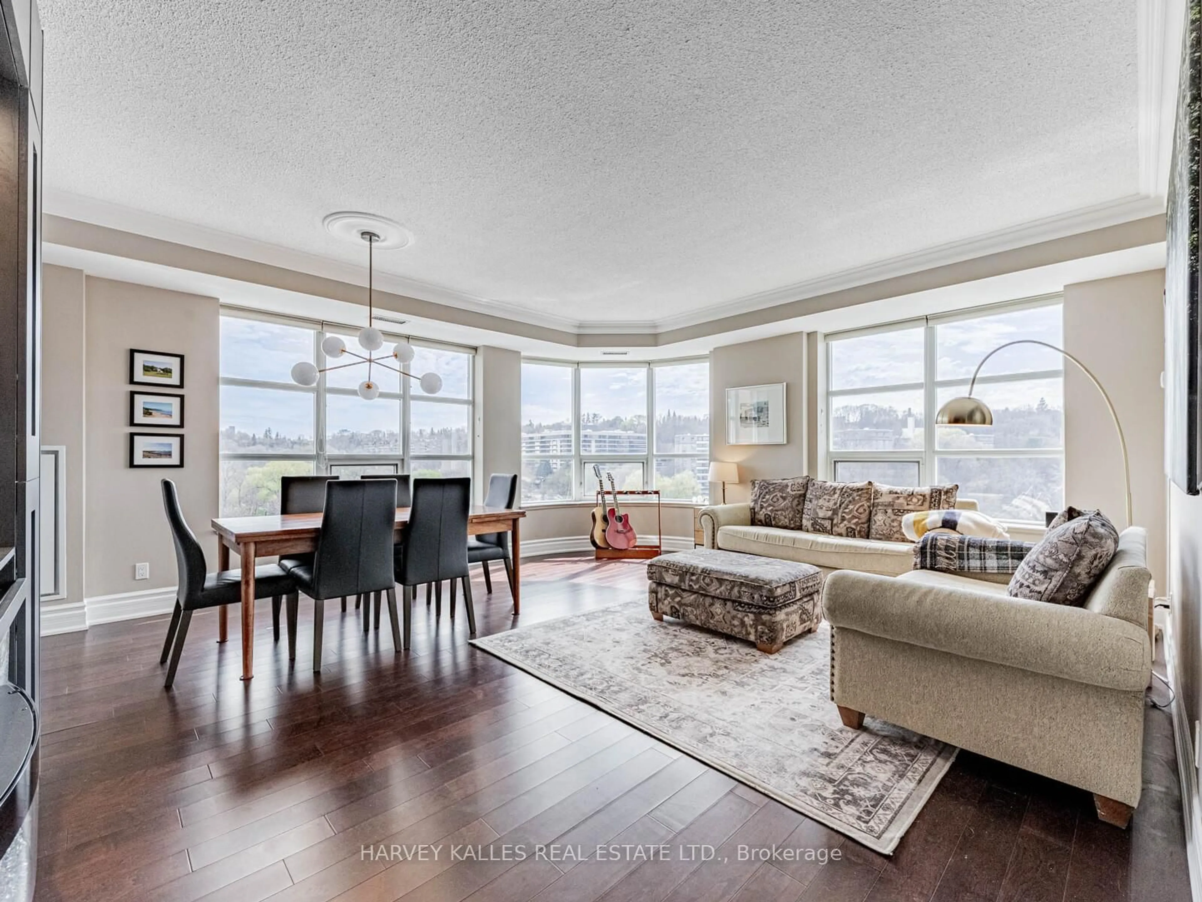 Living room with furniture, unknown for 10 Old York Mills Rd #605, Toronto Ontario M2P 2G9
