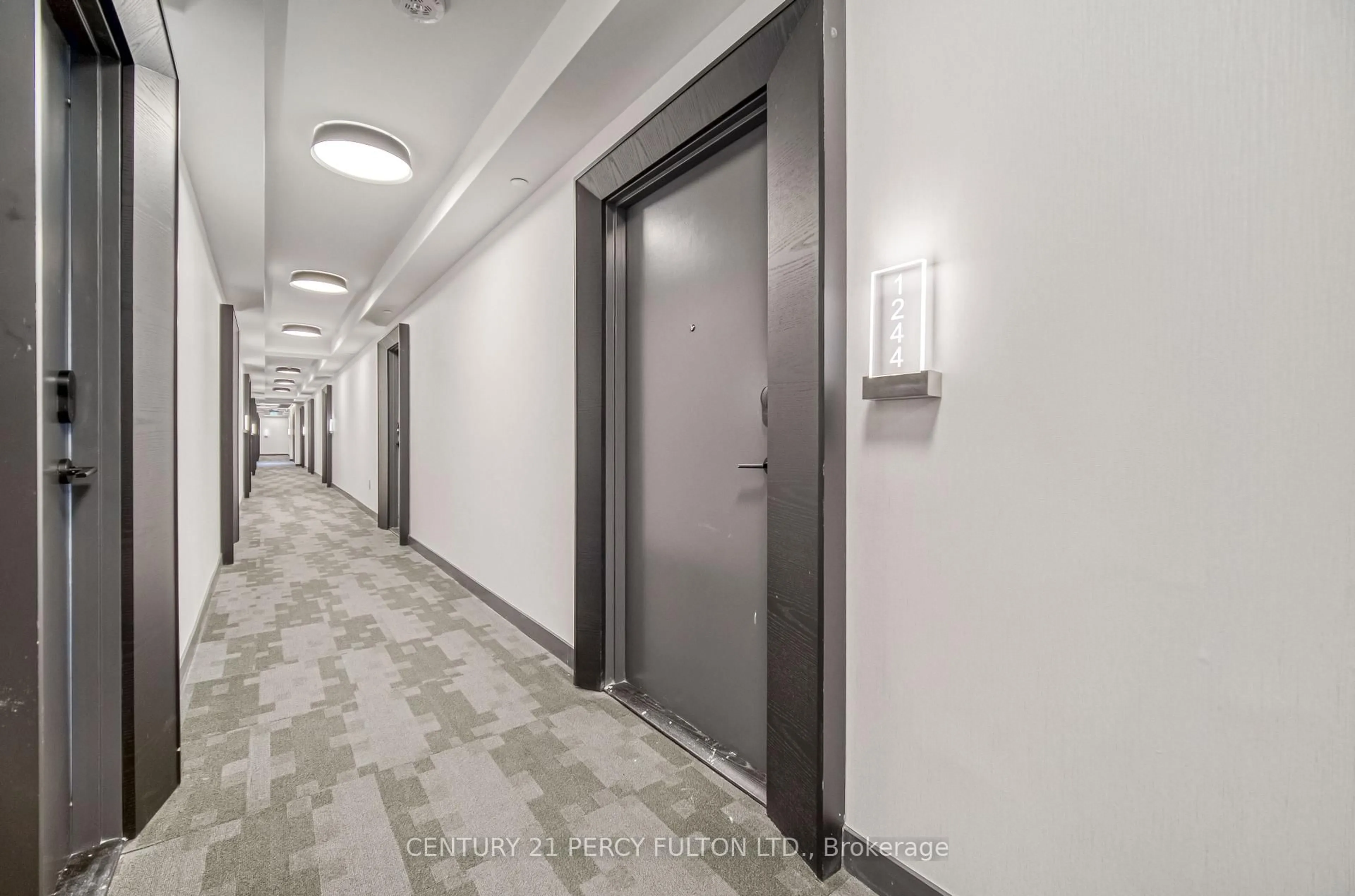Indoor foyer for 135 Lower Sherbourne St #1244, Toronto Ontario M5A 1Y4
