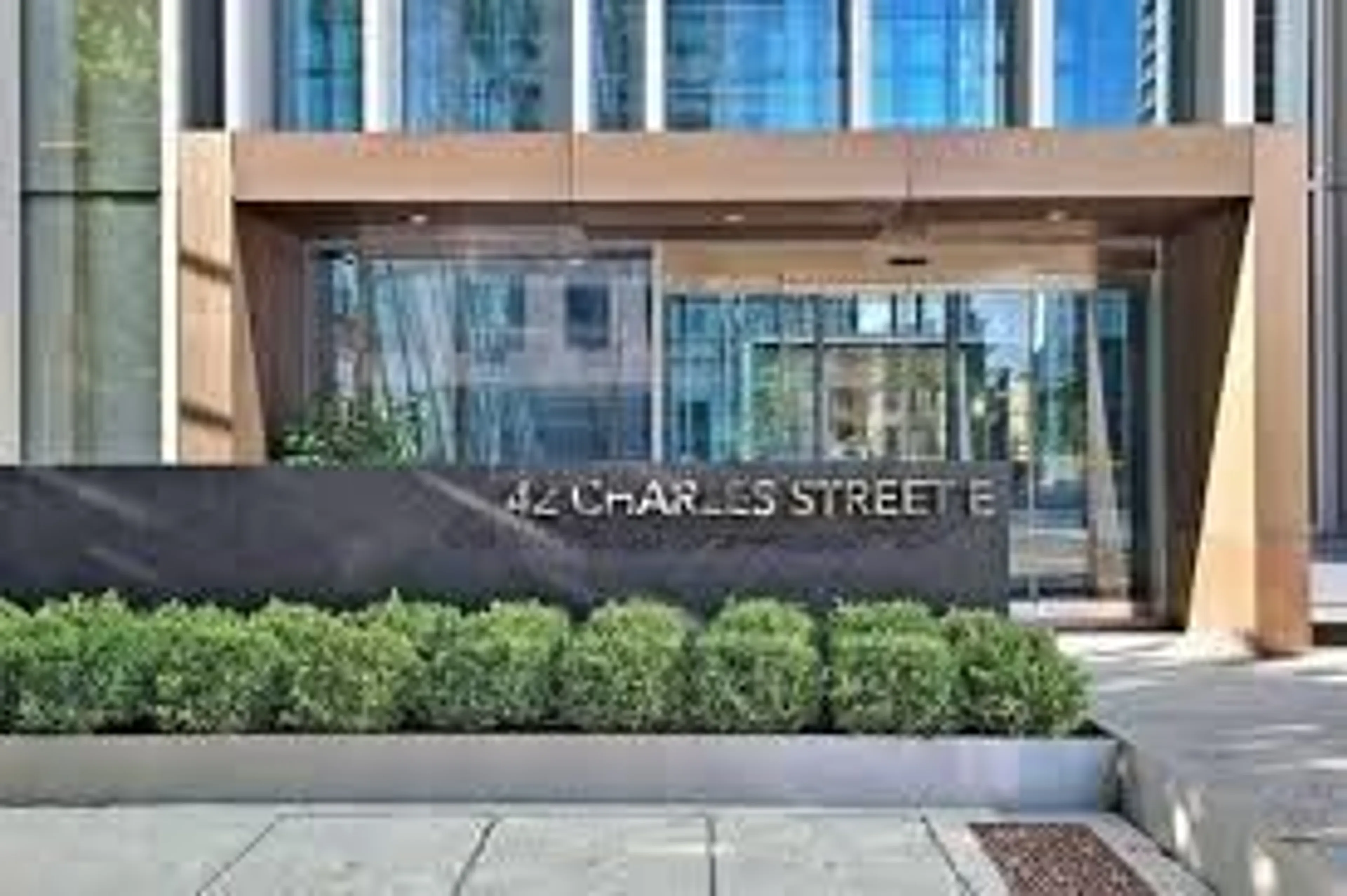 Indoor foyer for 42 Charles St #2201, Toronto Ontario M4Y 0B7