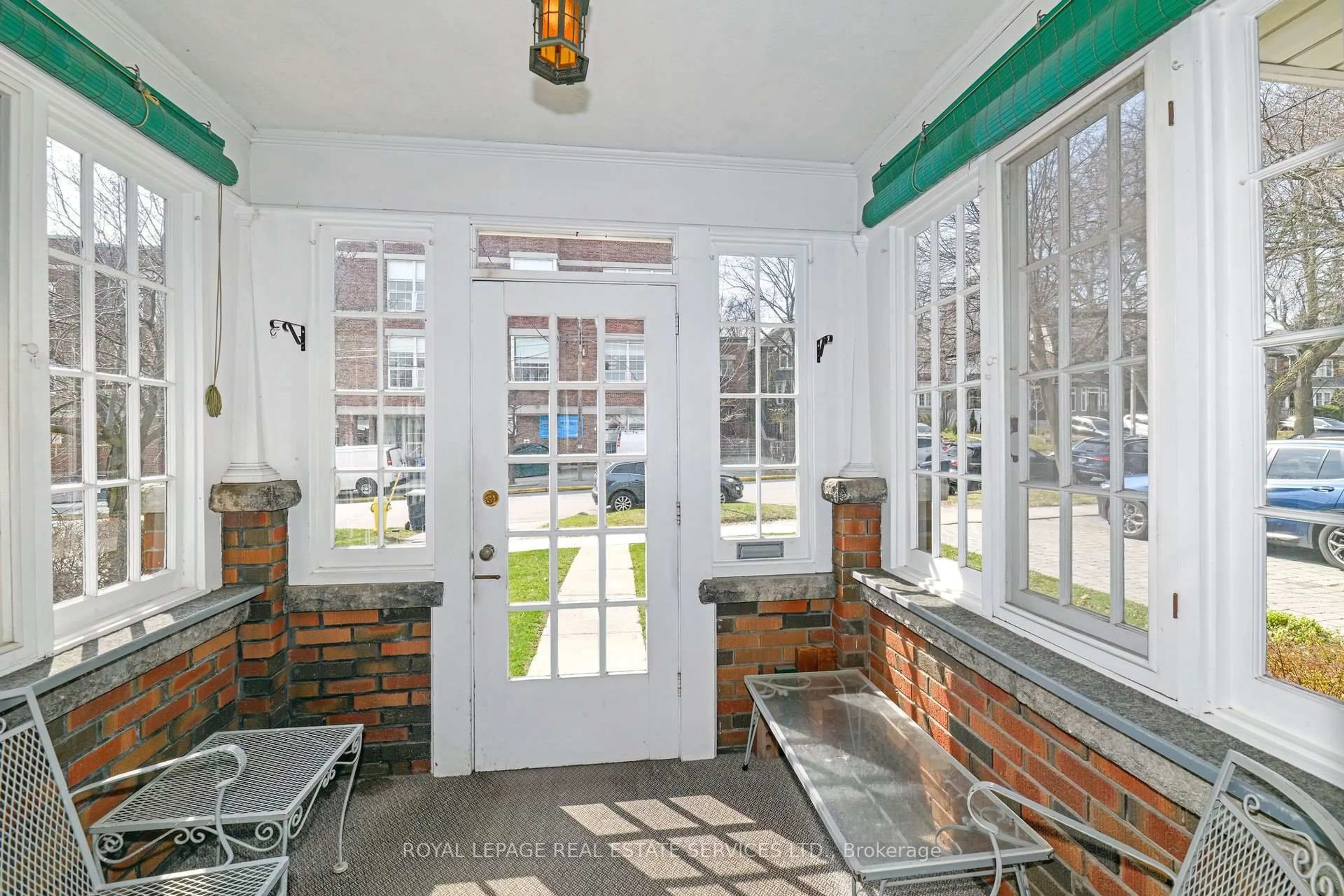 Indoor foyer for 394 St Clements Ave, Toronto Ontario M5N 1M1
