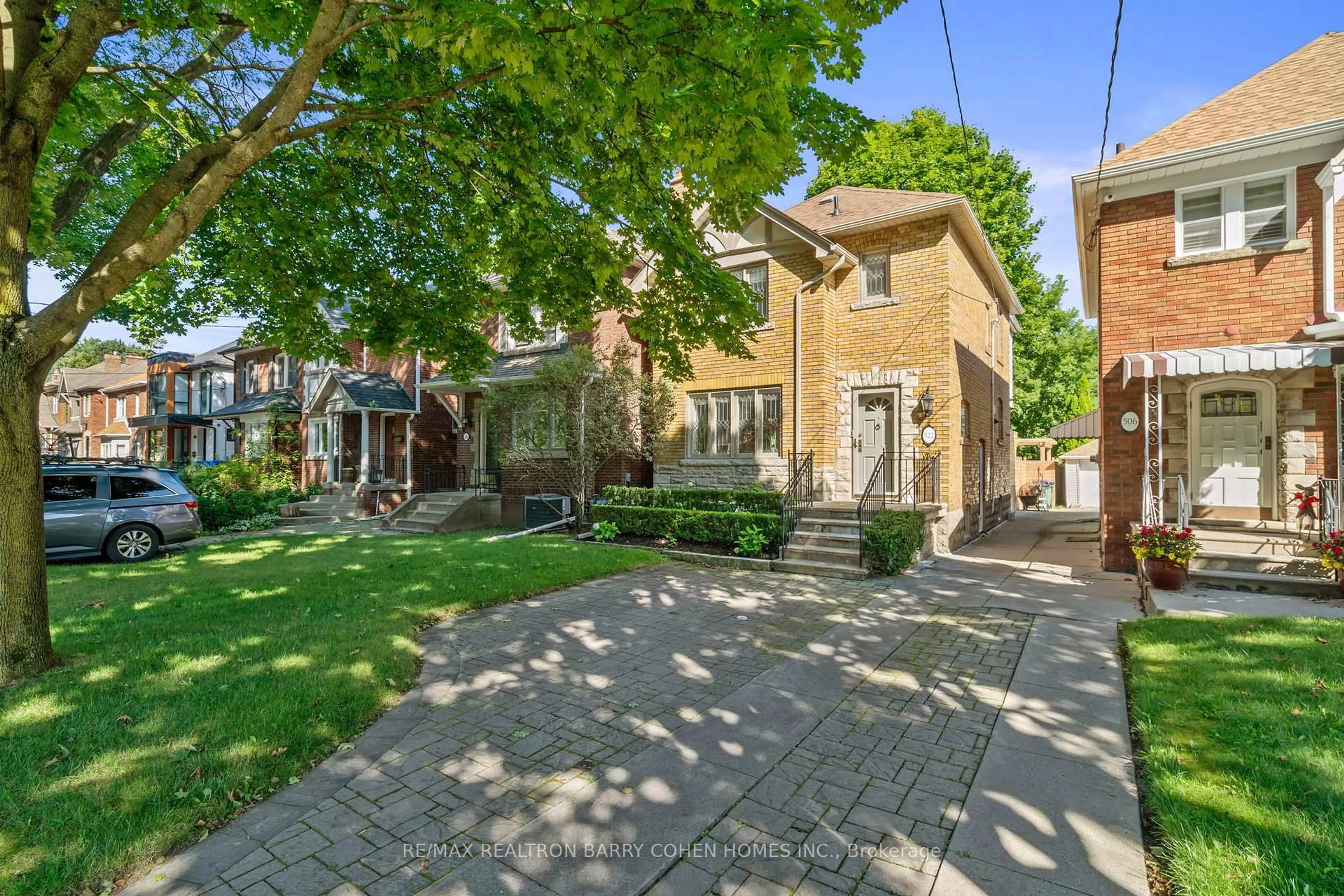 Unknown for 522 Roselawn Ave, Toronto Ontario M5N 1J8
