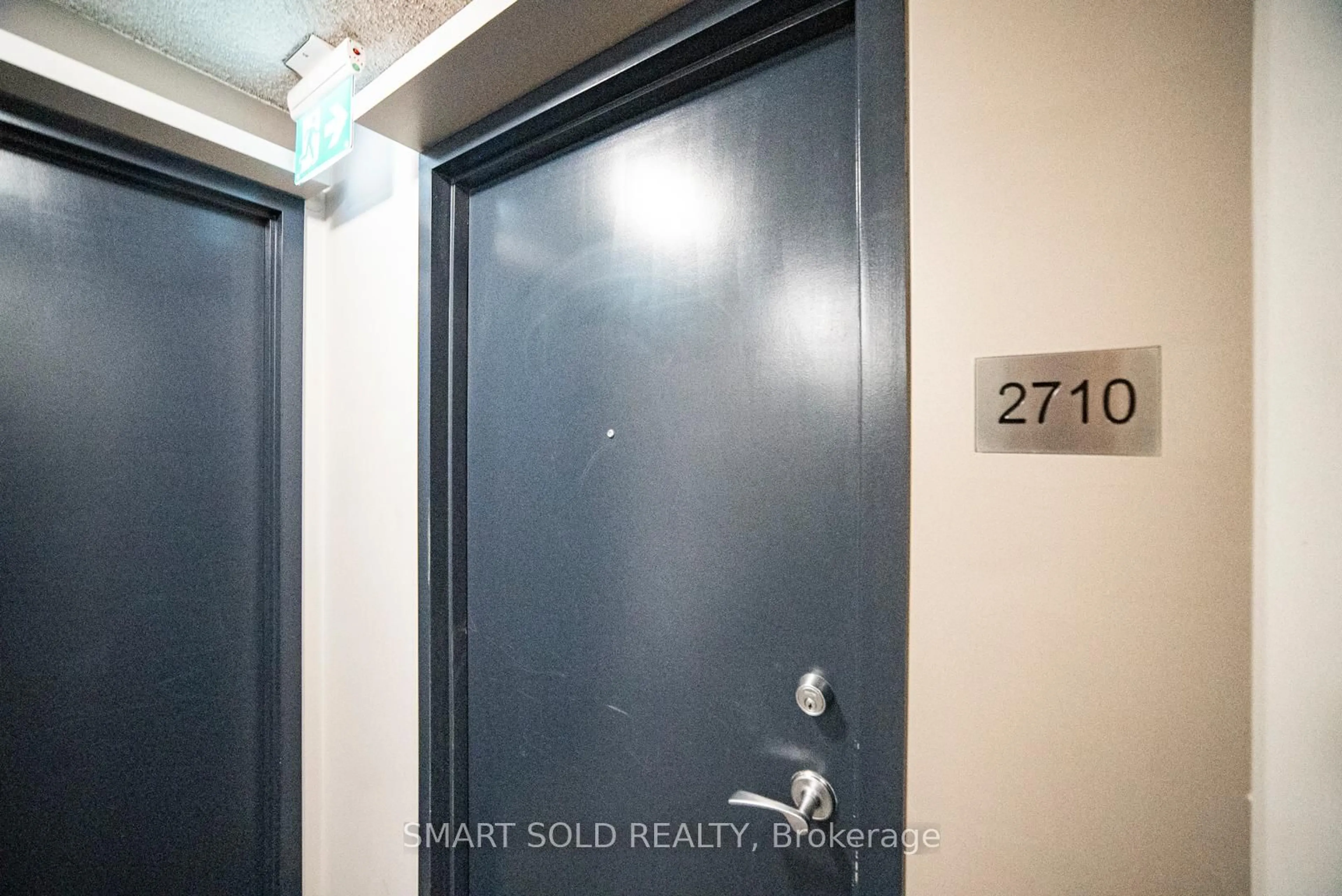 Unknown for 81 Navy Wharf Crt #2710, Toronto Ontario M5V 3S2