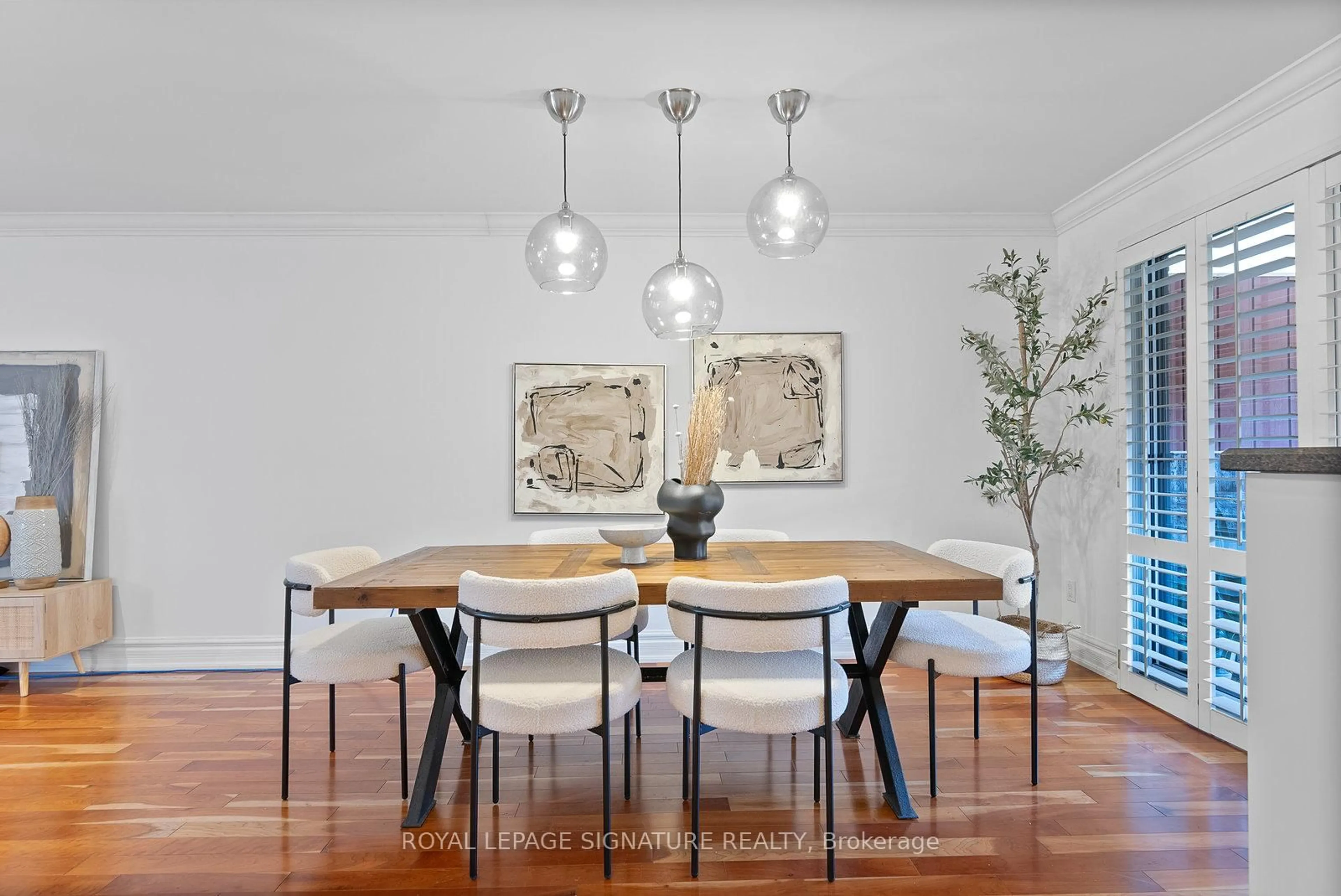 Dining room, wood/laminate floor for 30 Bards Walkway N/A, Toronto Ontario M2J 4T9