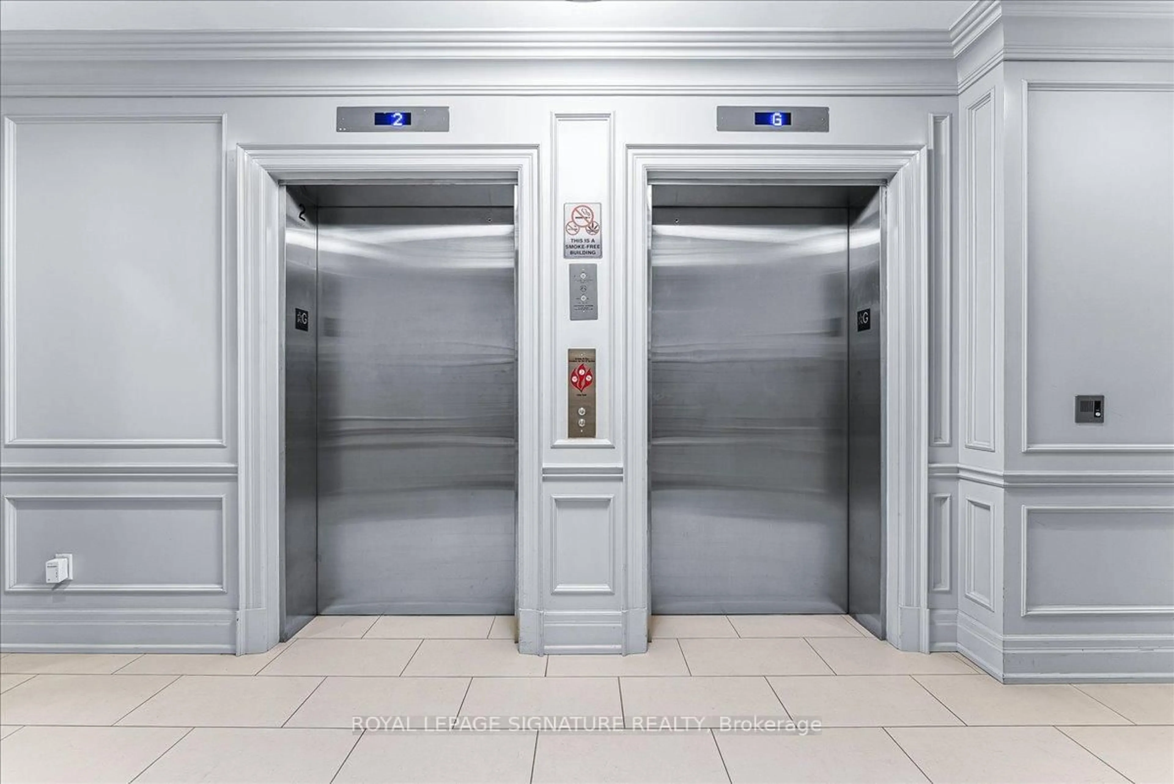 Indoor foyer for 23 Rean Dr #308, Toronto Ontario M2K 0A5