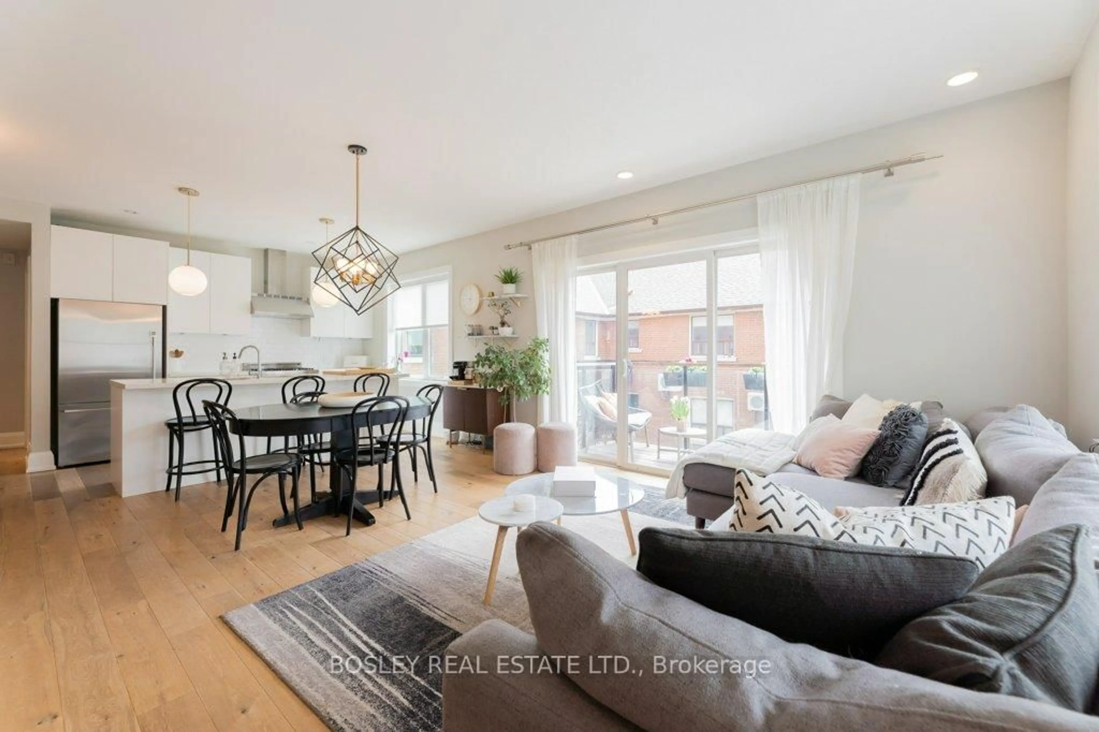 Unknown for 1733 Bathurst St #3A, Toronto Ontario M5P 3K4