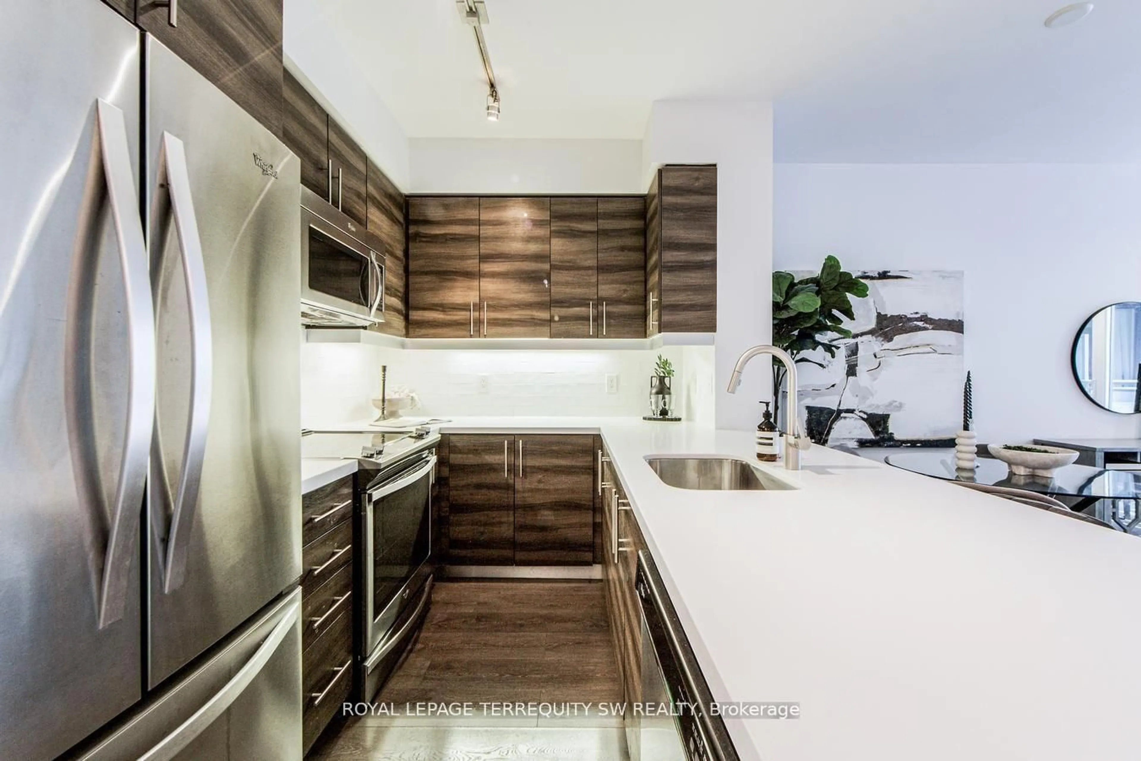 Contemporary kitchen, unknown for 525 Adelaide St #819, Toronto Ontario M5V 0N7