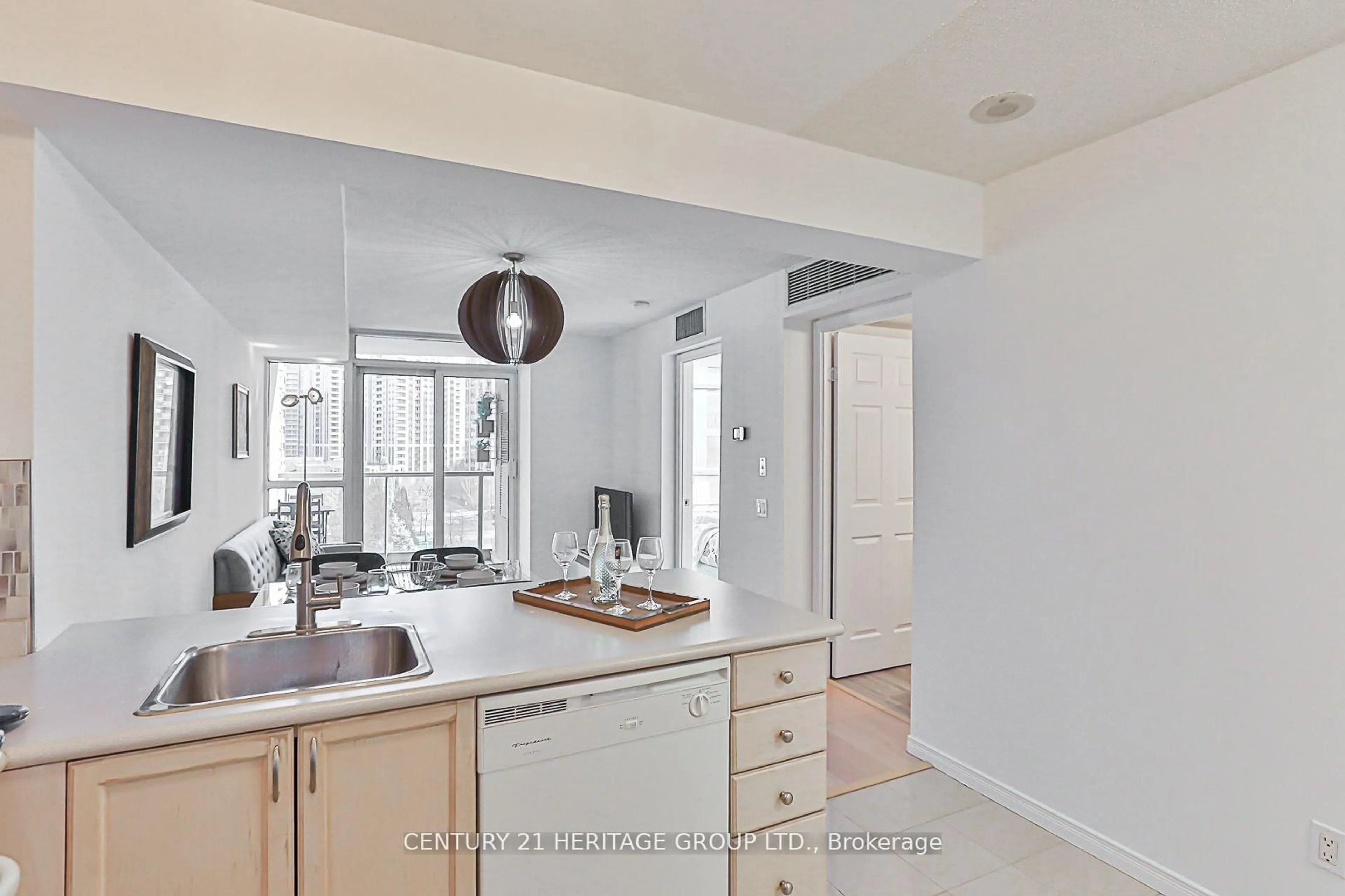 Unknown for 30 Harrison Garden Blvd #701, Toronto Ontario M2N 7A9