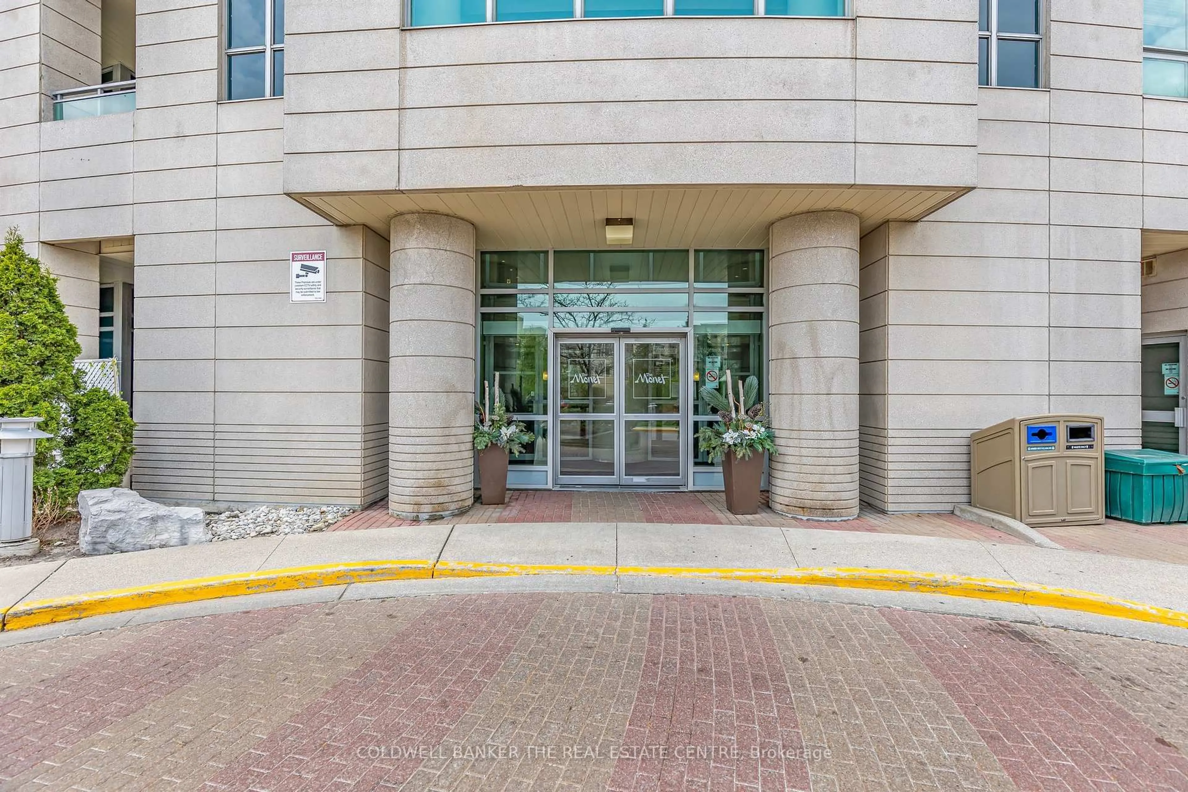 Indoor foyer for 60 Byng Ave #2101, Toronto Ontario M2N 7K3