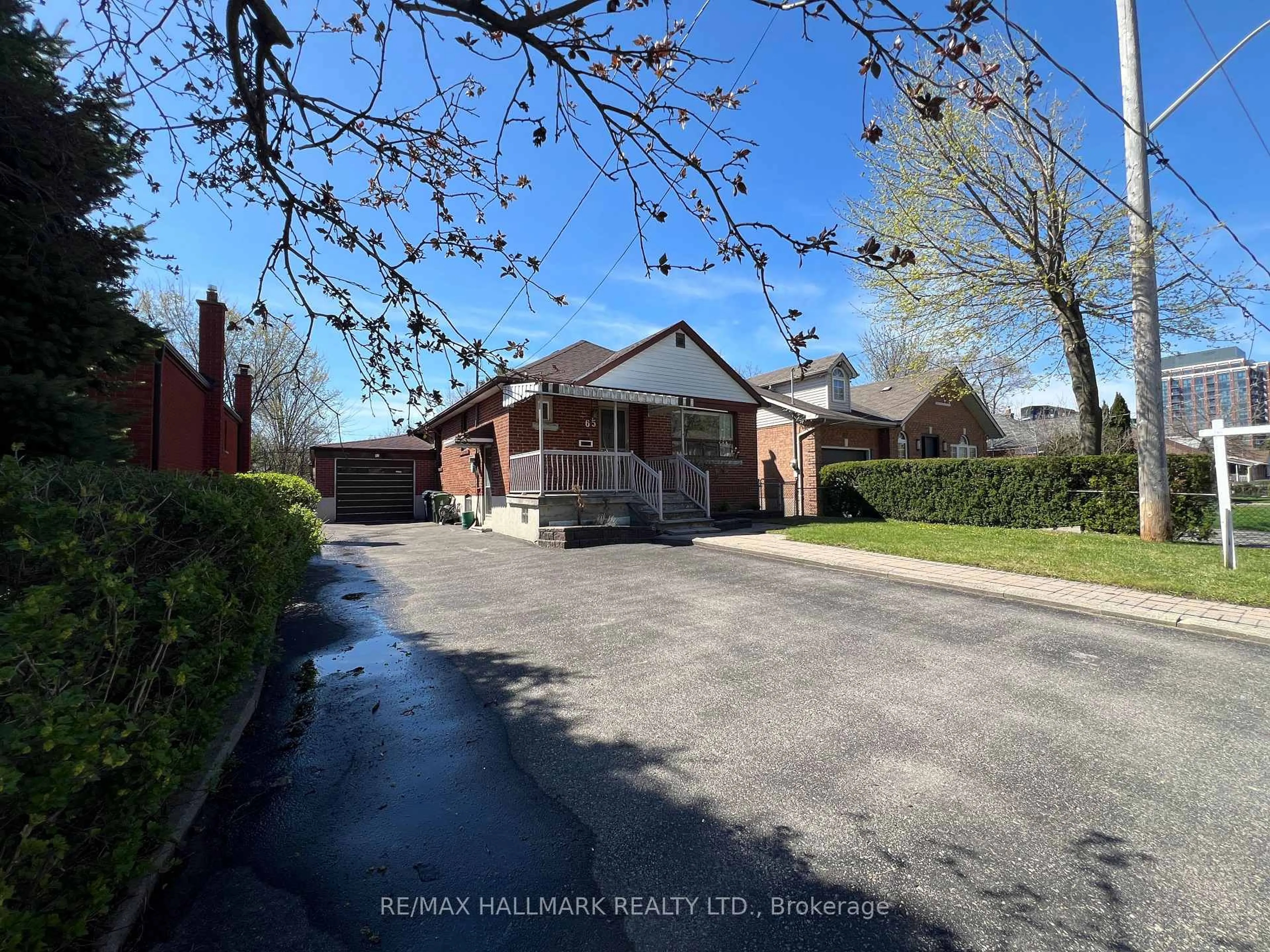 A pic from outside/outdoor area/front of a property/back of a property/a pic from drone, street for 65 Cadillac Ave, Toronto Ontario M3H 1S4