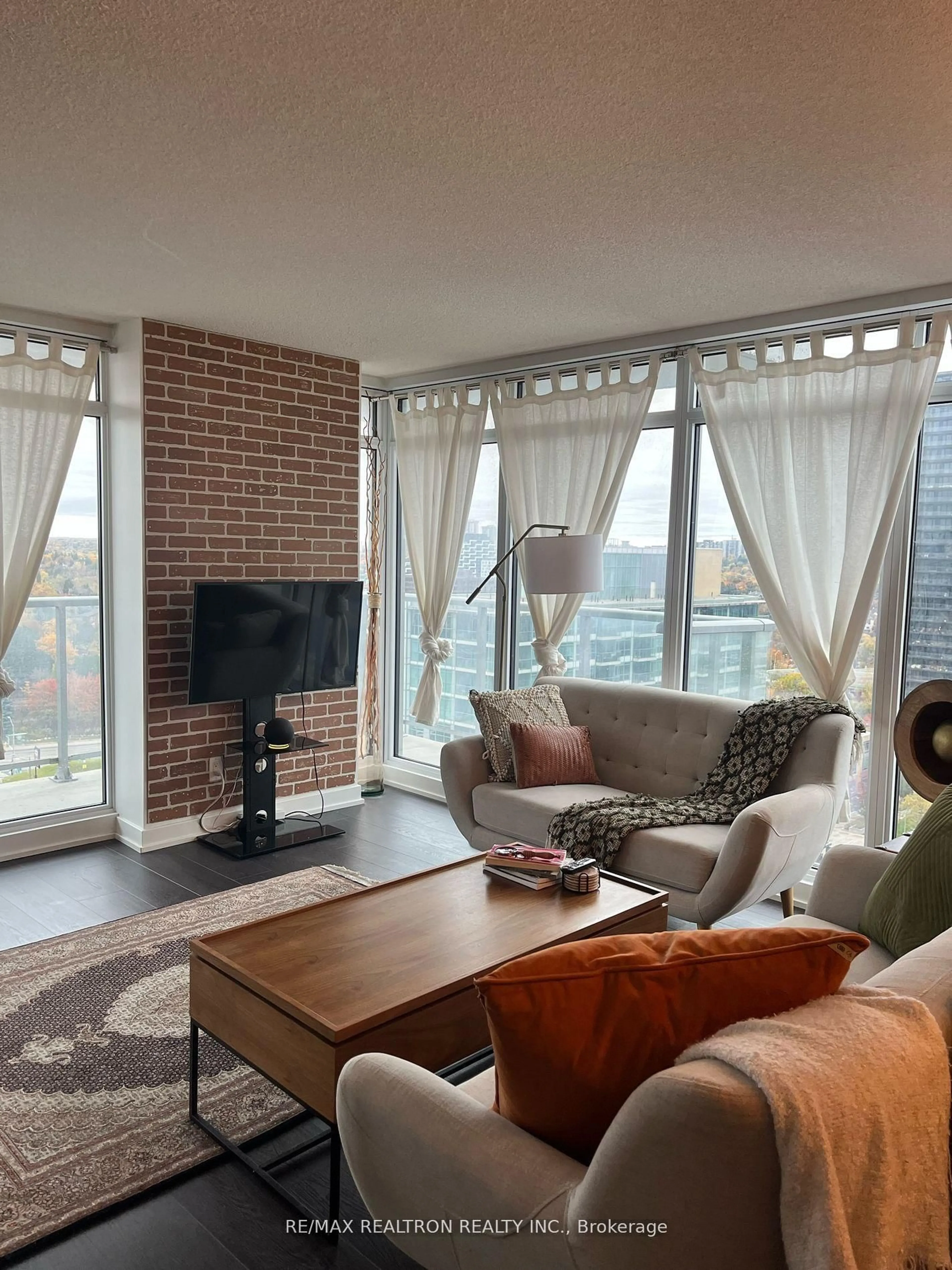 Living room with furniture, unknown for 72 Esther Shiner Blvd #1612, Toronto Ontario M2K 0C4