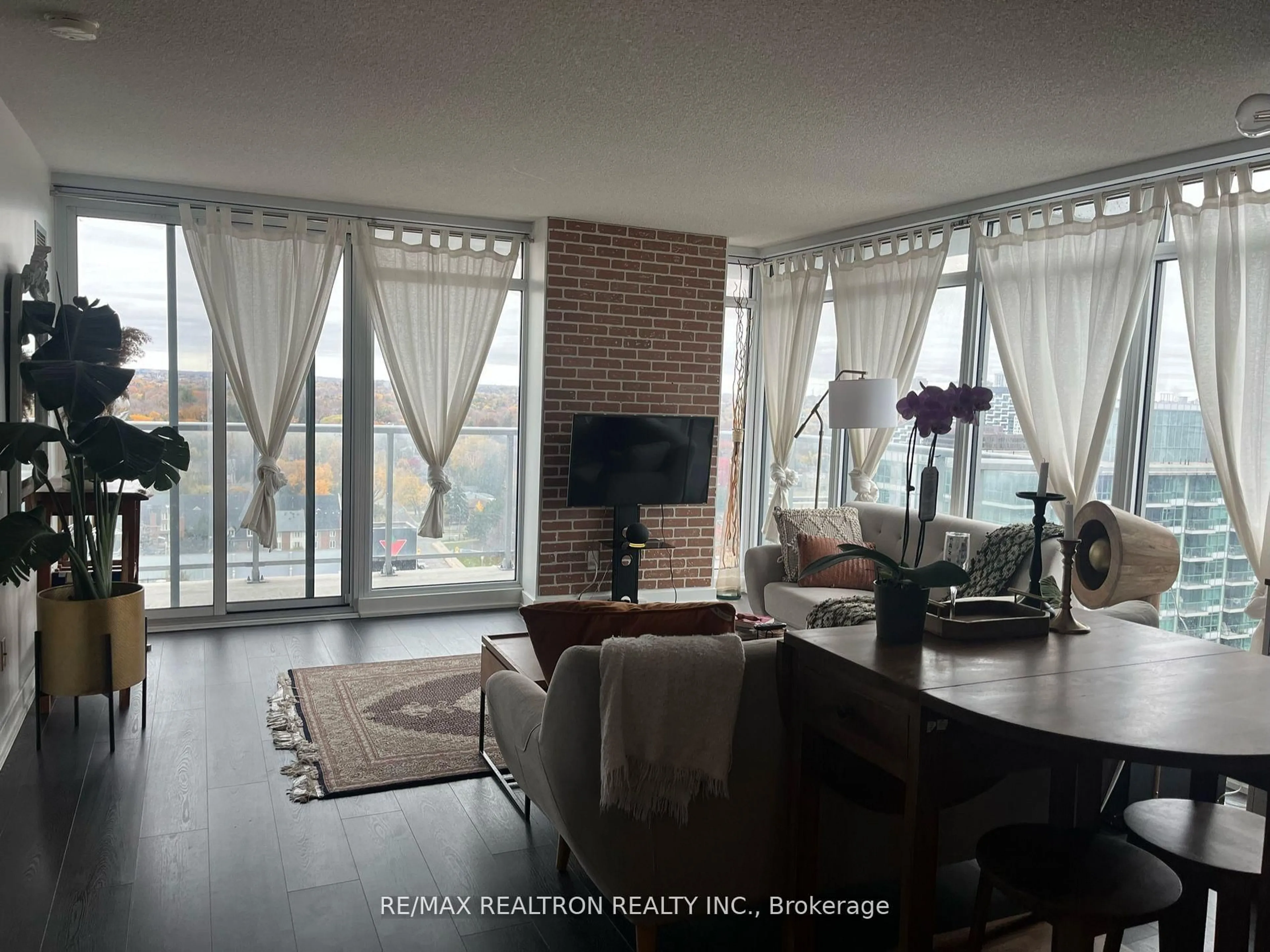 Living room with furniture, unknown for 72 Esther Shiner Blvd #1612, Toronto Ontario M2K 0C4