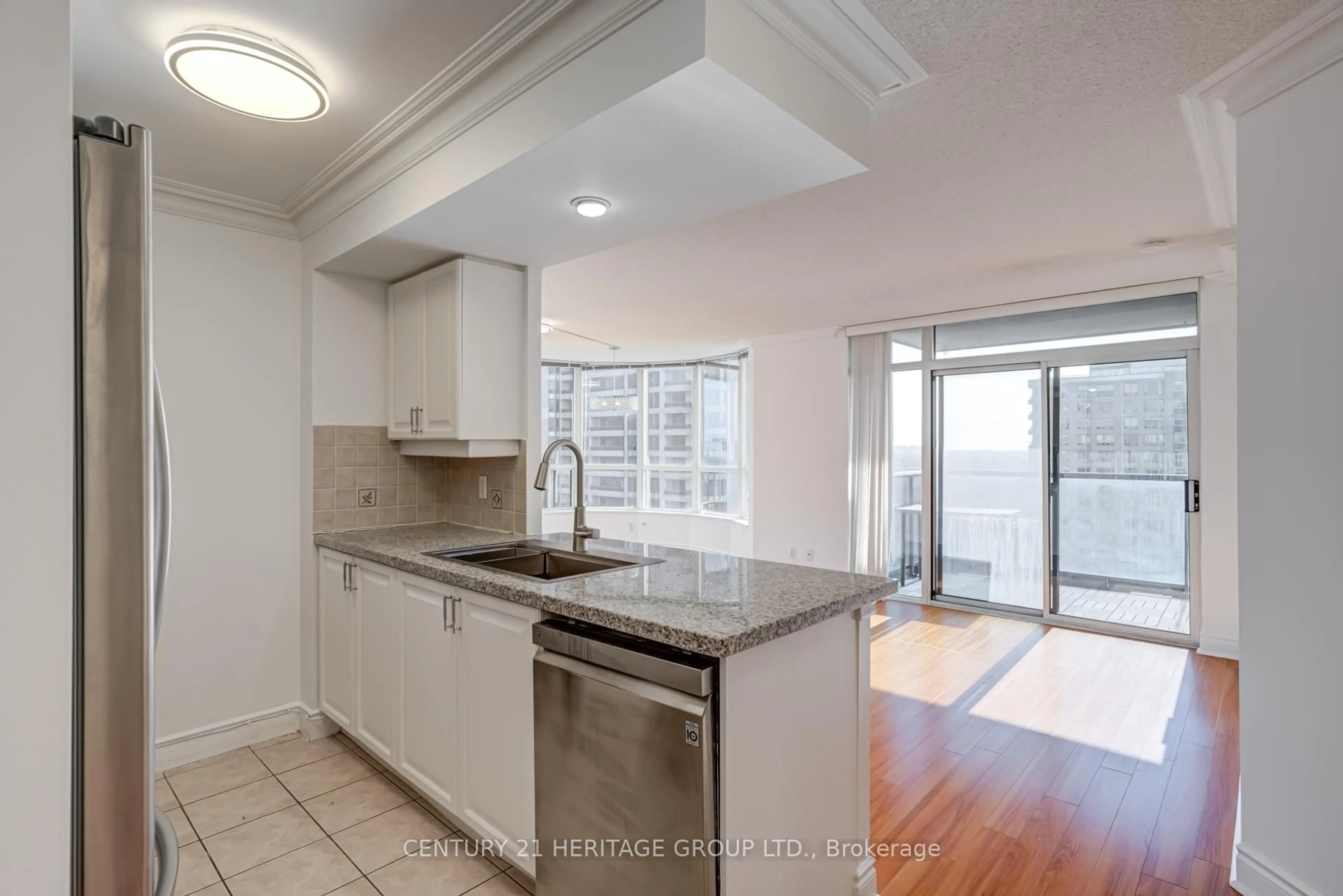 Standard kitchen, unknown for 10 Northtown Way #1705, Toronto Ontario M2N 7L4