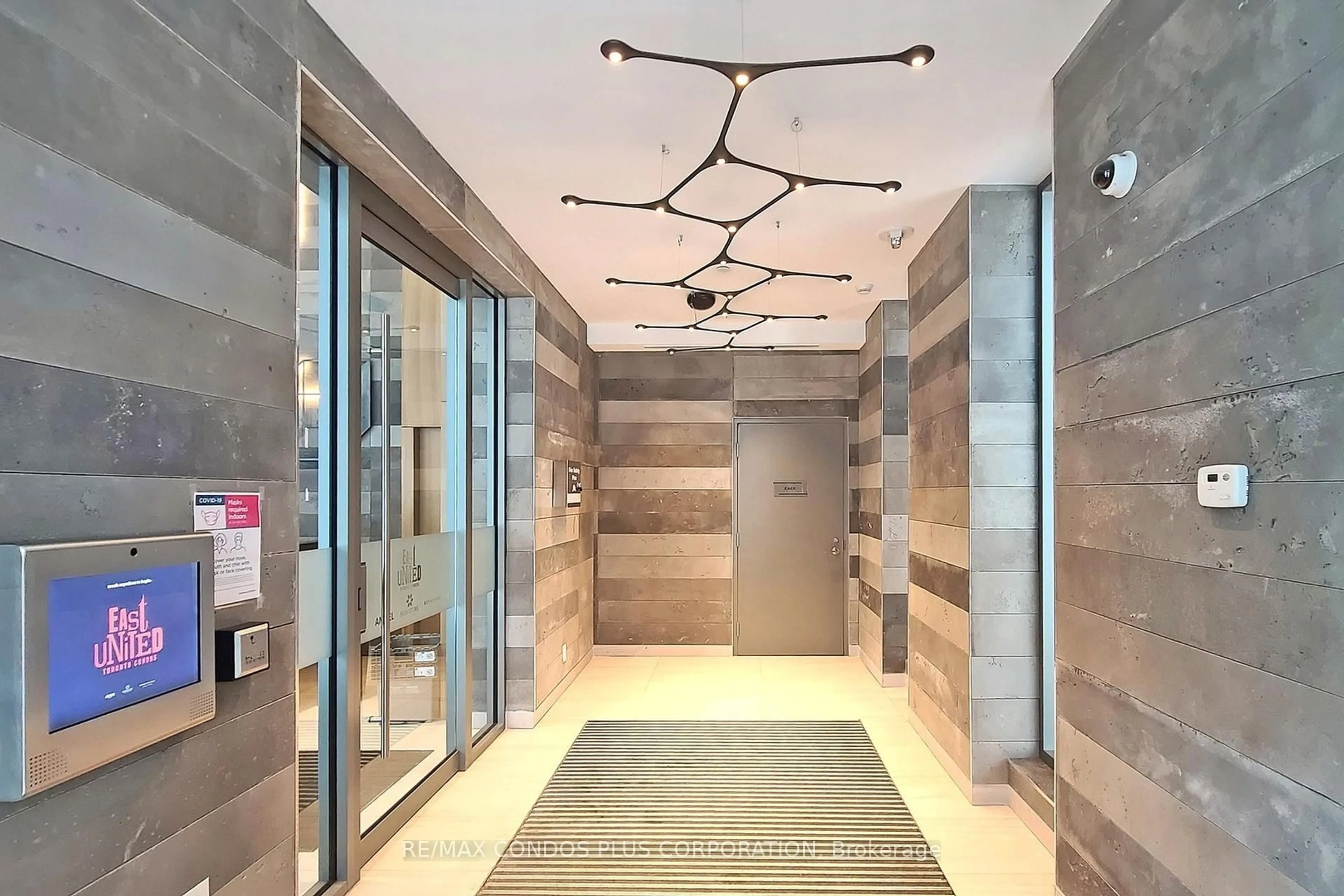 Indoor foyer for 120 Parliament St #1303, Toronto Ontario M5A 0N6