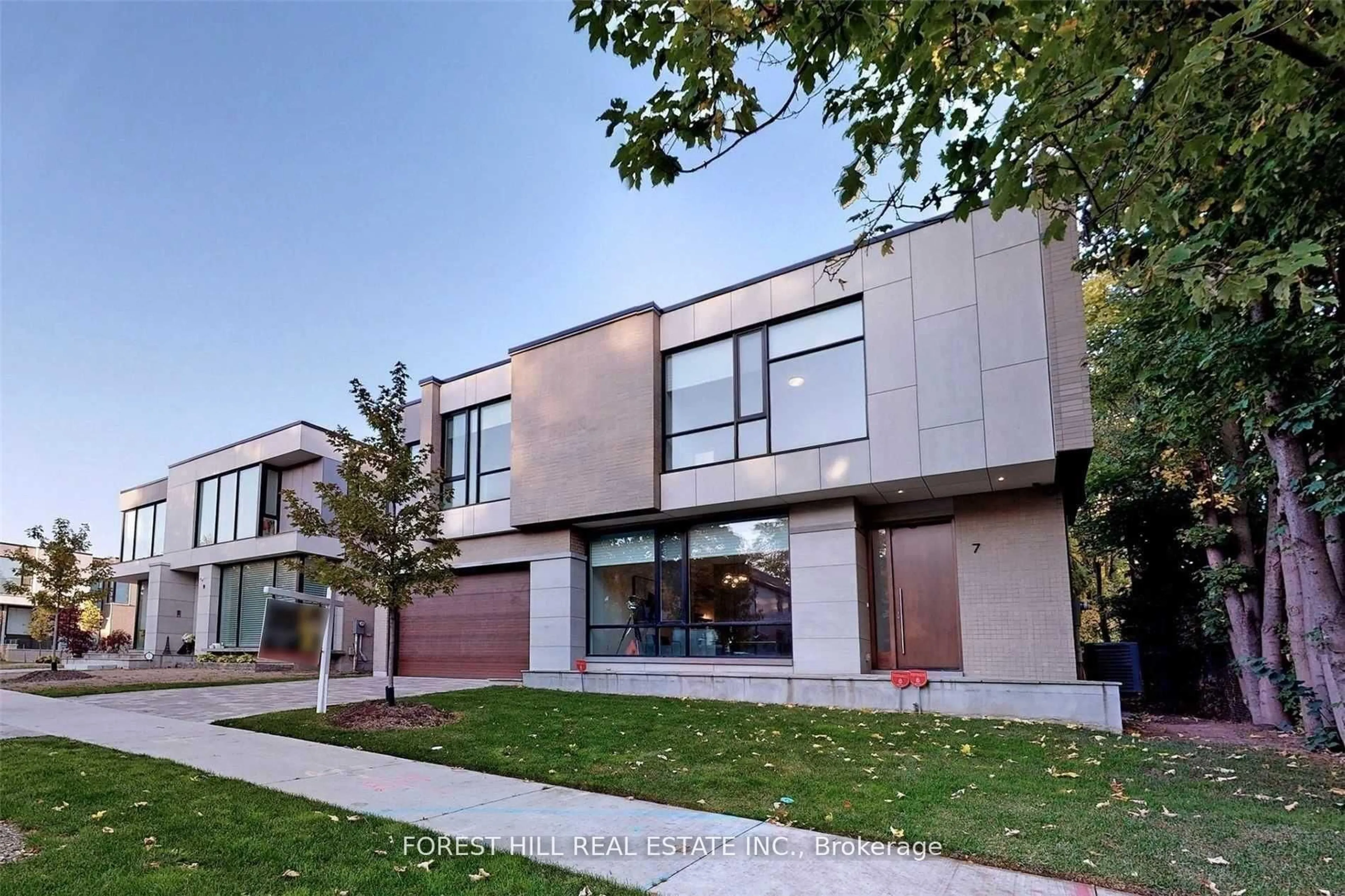 Home with brick exterior material, unknown for 7 Fairmeadow Ave, Toronto Ontario M2P 0A5