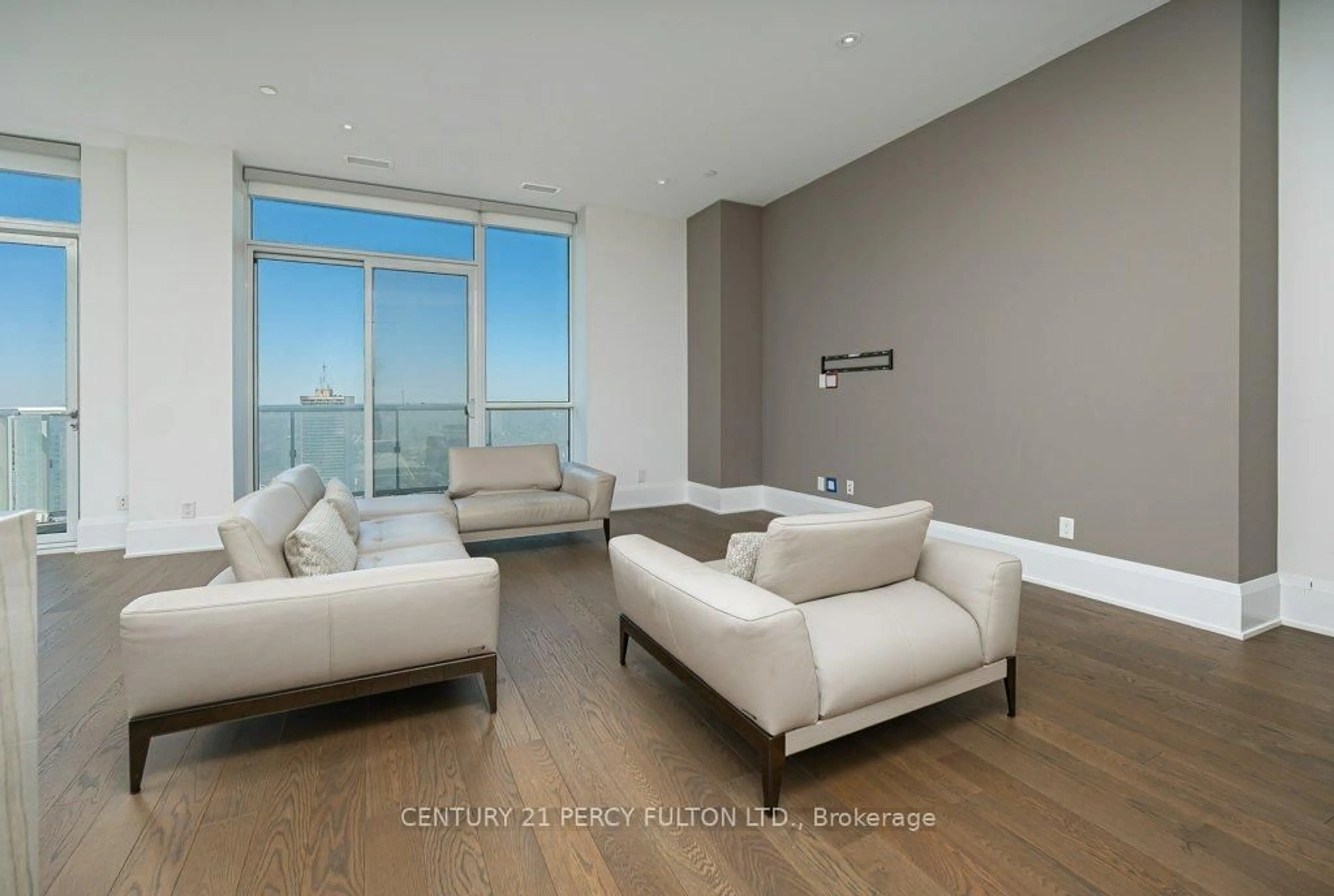 Living room with furniture, unknown for 101 Erskine Ave #PH10, Toronto Ontario M4P 1Y5